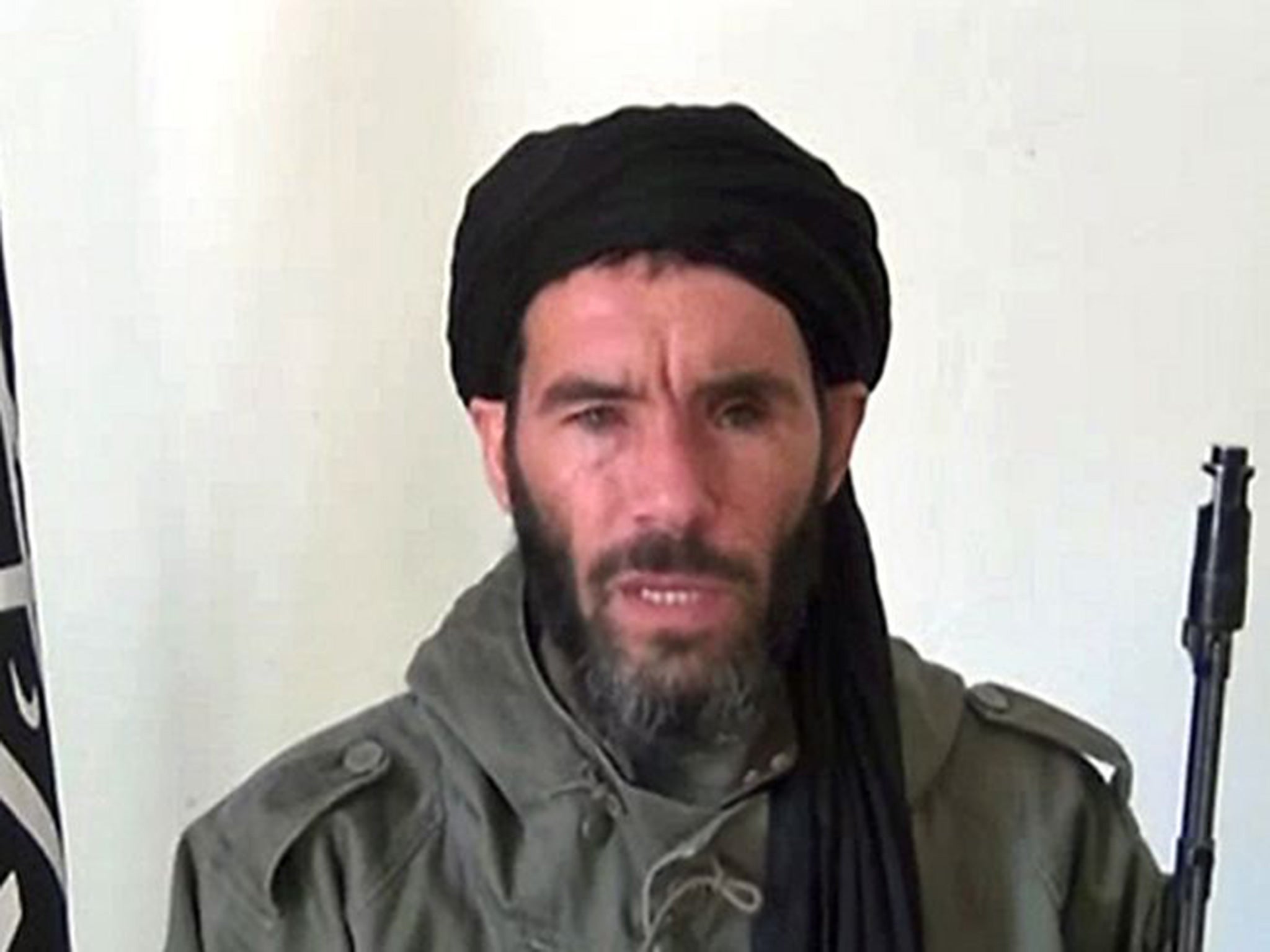 Mokhtar Belmokhtar speaking at an undisclosed location