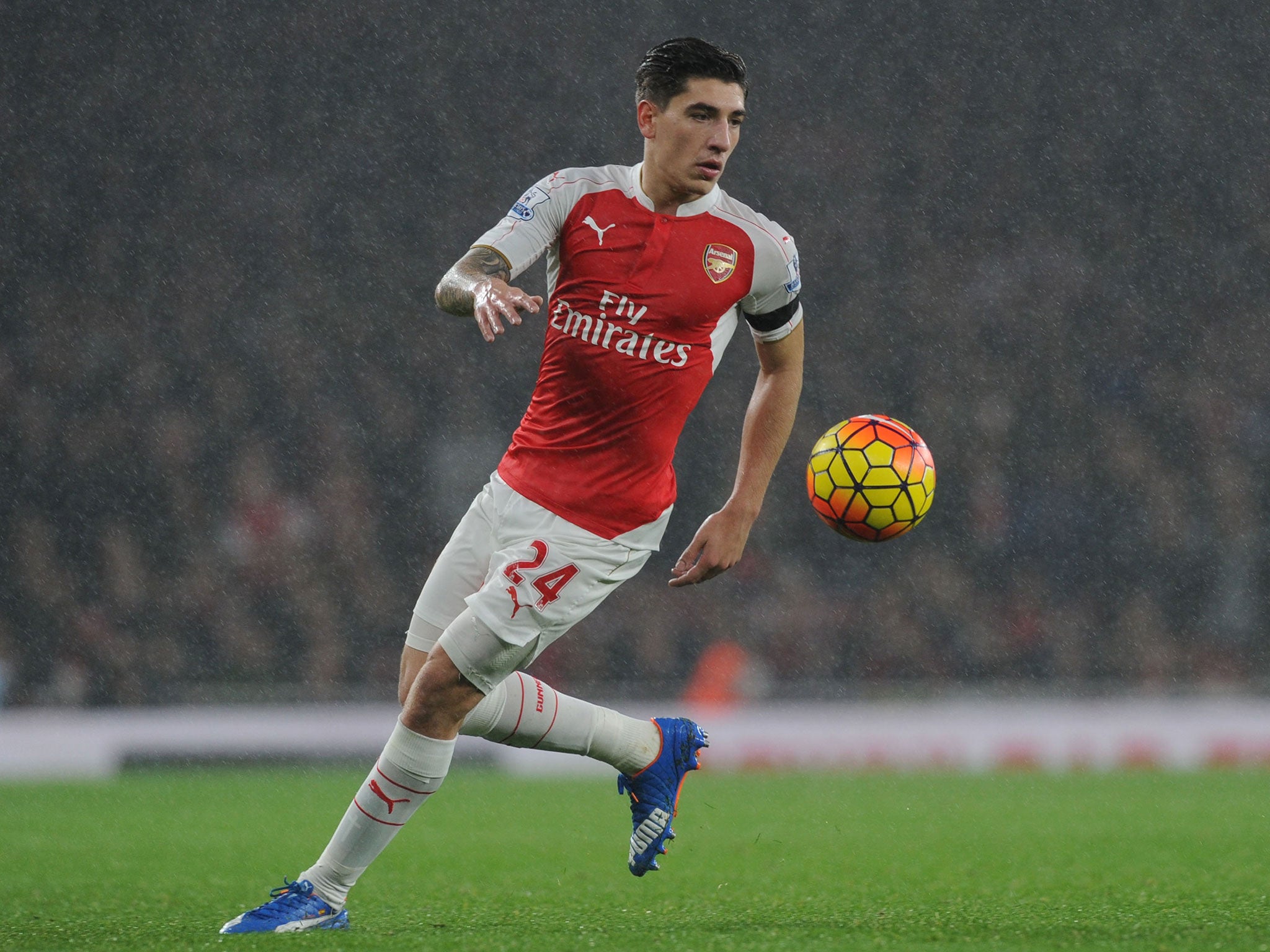 Arsenal defender Hector Bellerin returns from injury