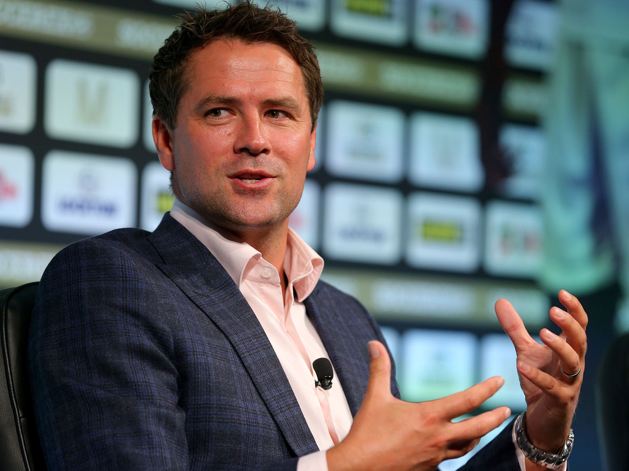 Former Manchester United striker Michael Owen criticised Louis van Gaal's defensive tactics