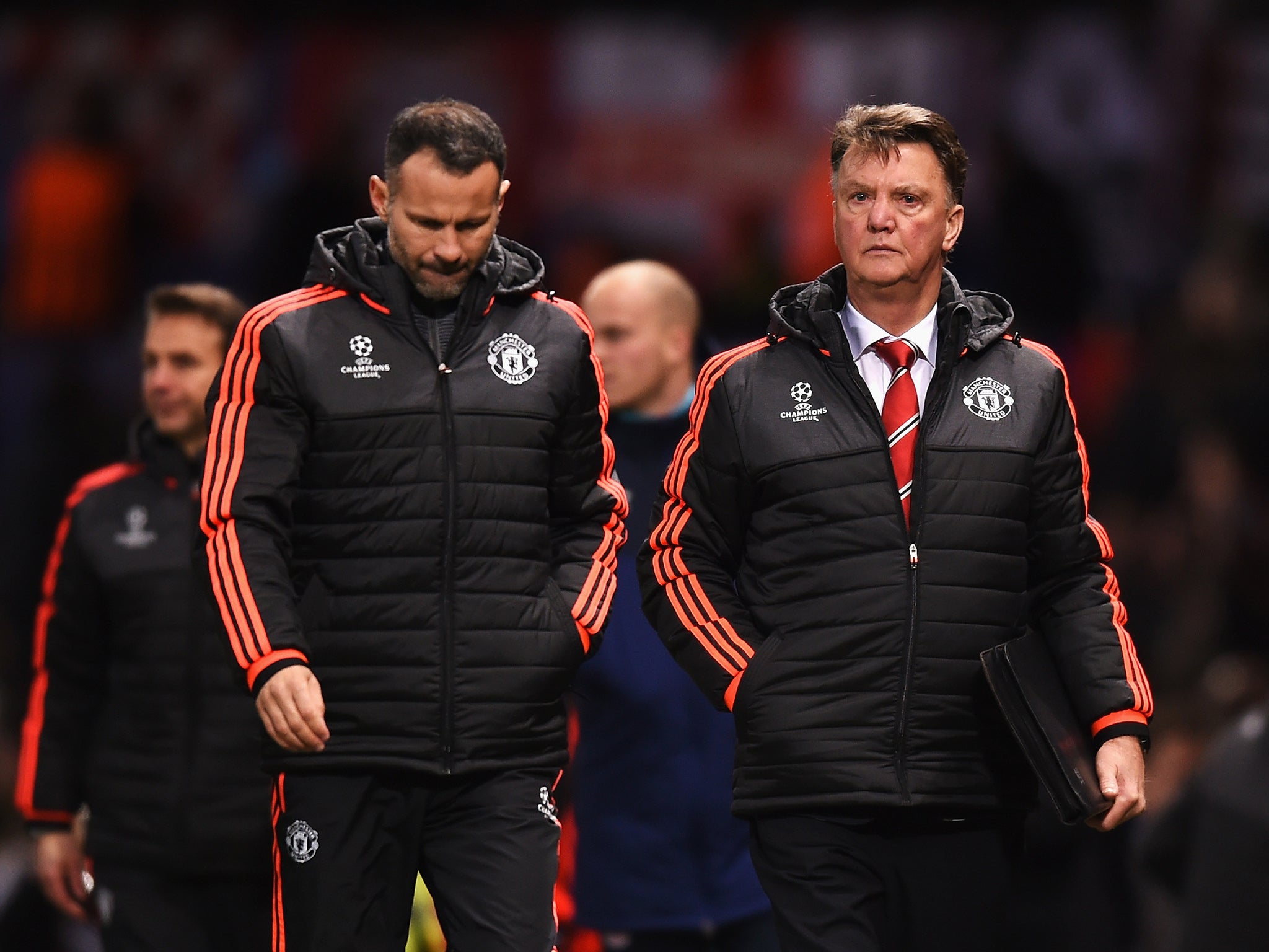 Manchester United's Ryan Giggs and Louis van Gaal