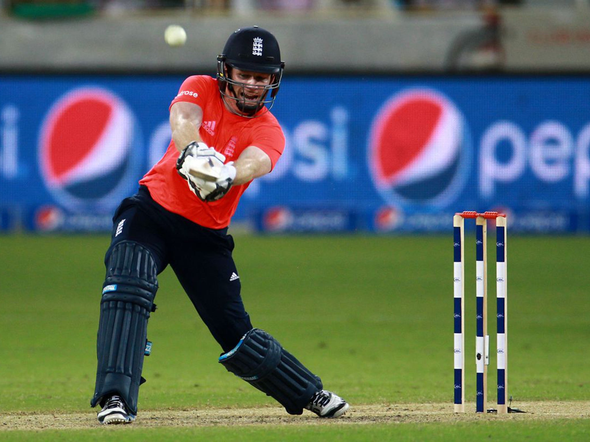 &#13;
England batsman Eoin Morgan hits out on his way to an unbeaten 45 against Pakistan &#13;