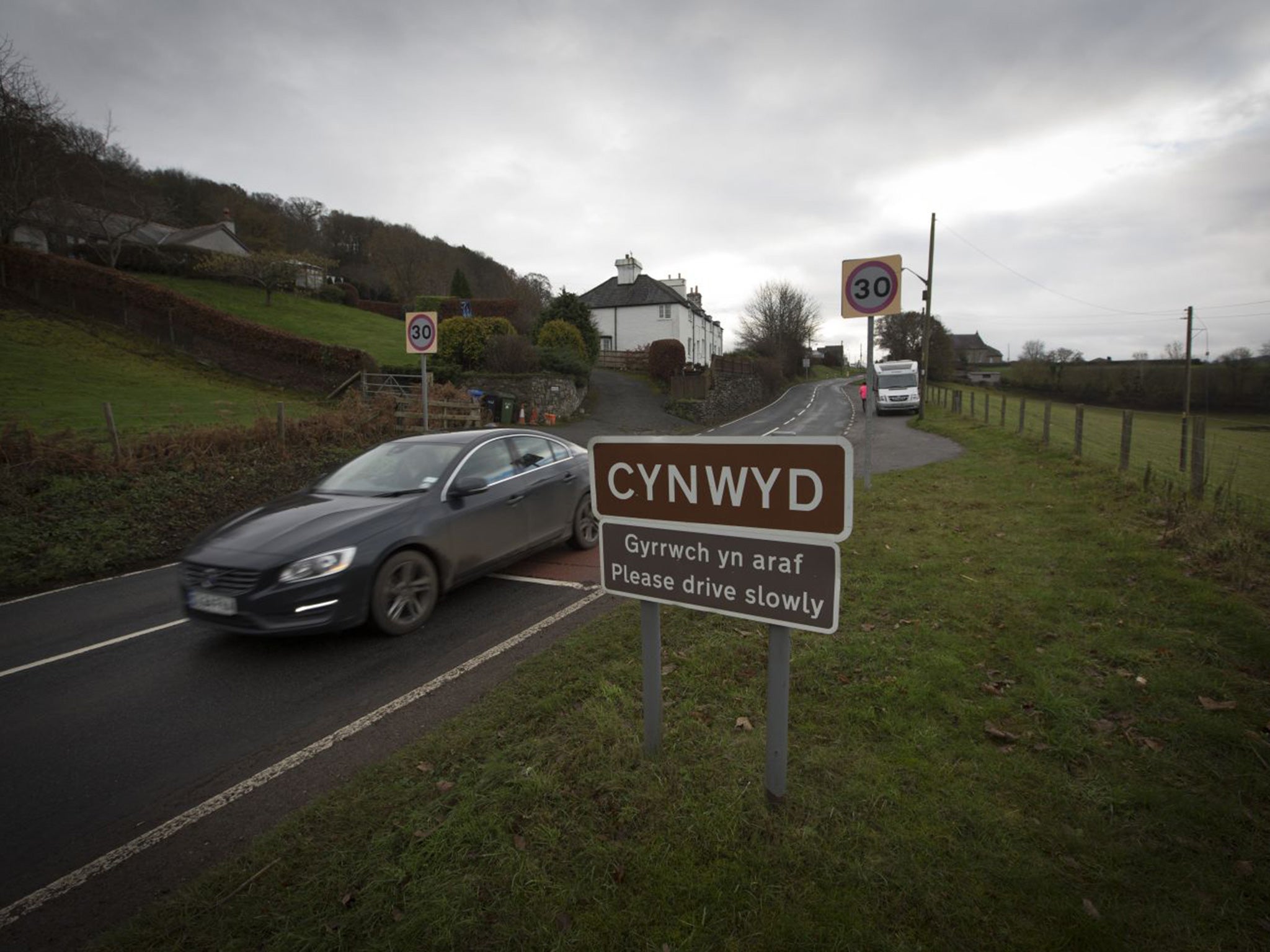 Cwynyd has been at the centre of a row after a resident objected to the fact that Community Council documents were being sent out only in Welsh and not English