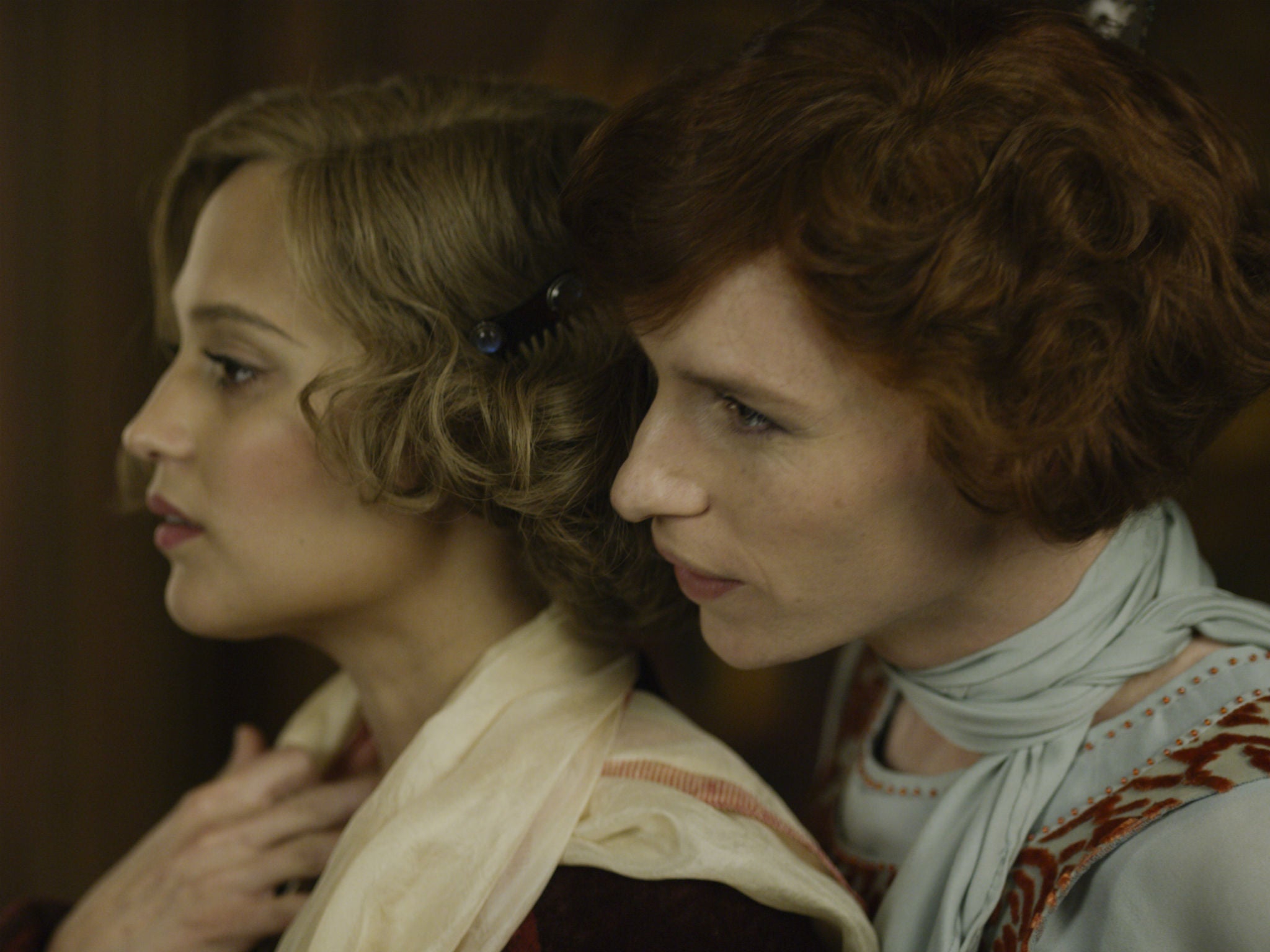 Alicia Vikander and Eddie Redmayne in Tom Hooper's The Danish Girl