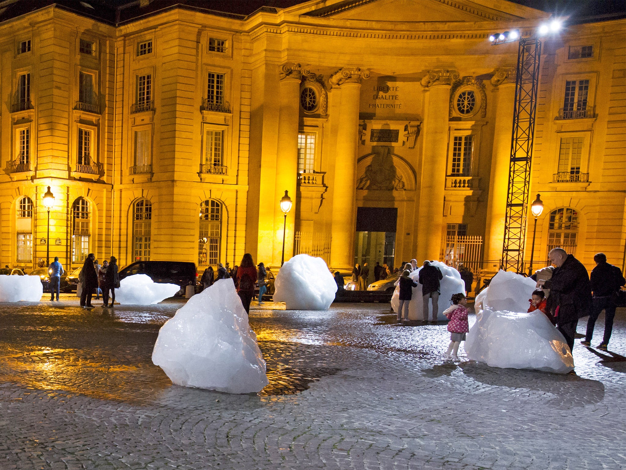 An art installation made with parts of Greenland's ice cap, in front of the Pantheon in Paris