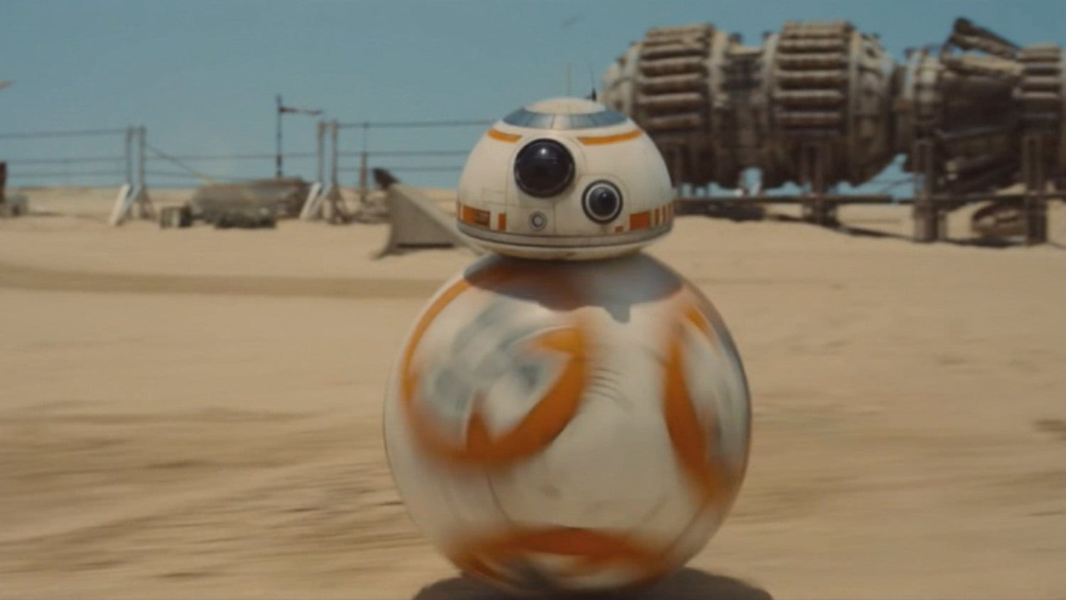 BB-8 in the trailer for Star Wars: The Force Awakens