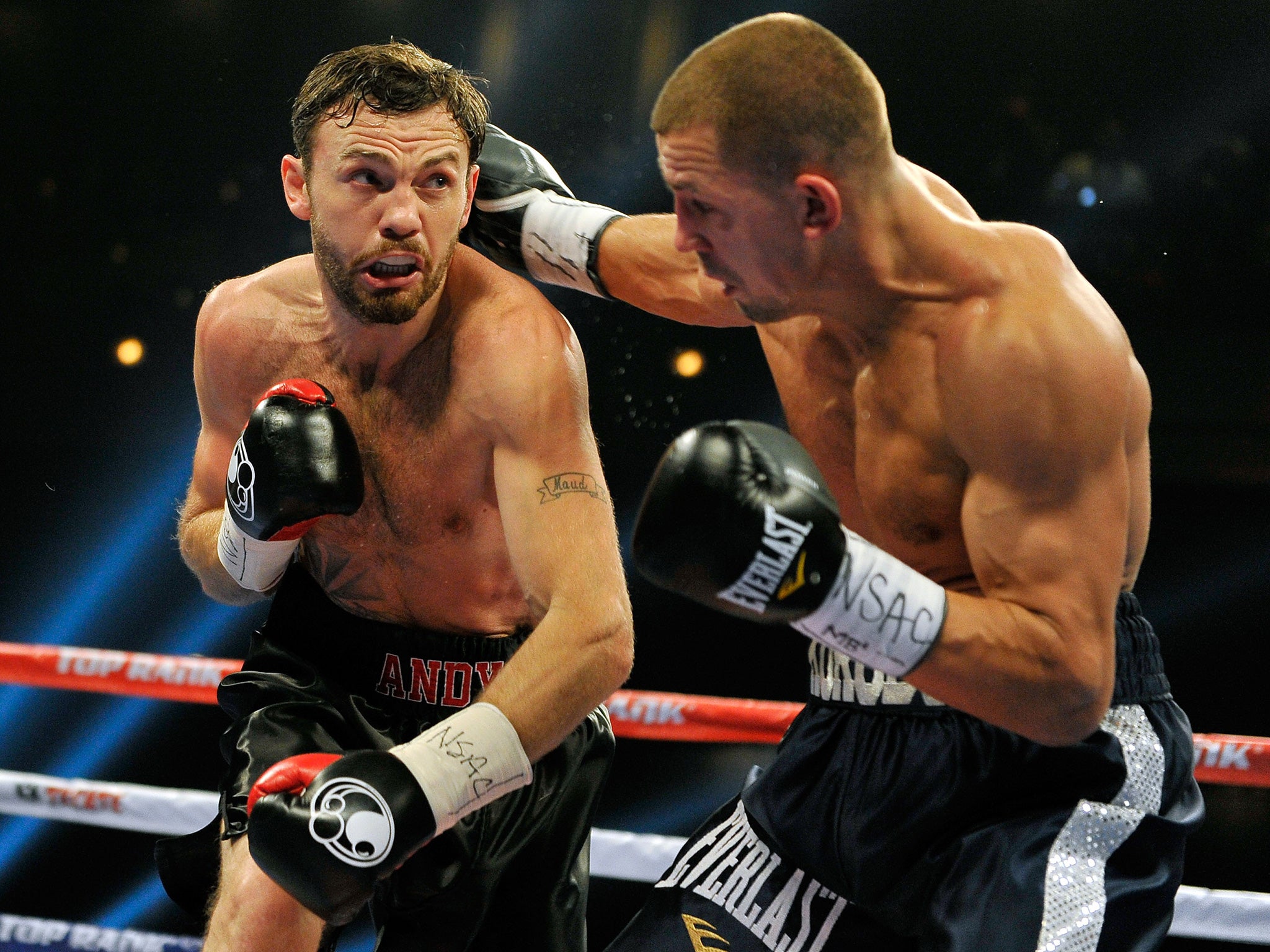 Andy Lee in action against Matt Korobov