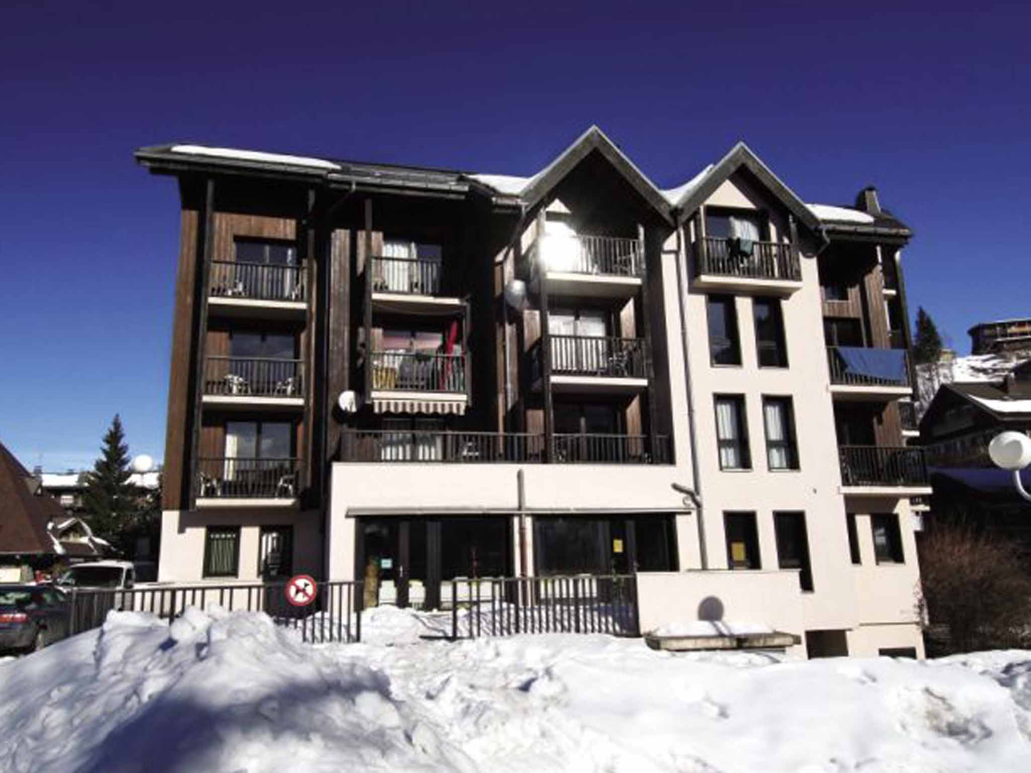 Budget: £393, Crystal Ski Holidays