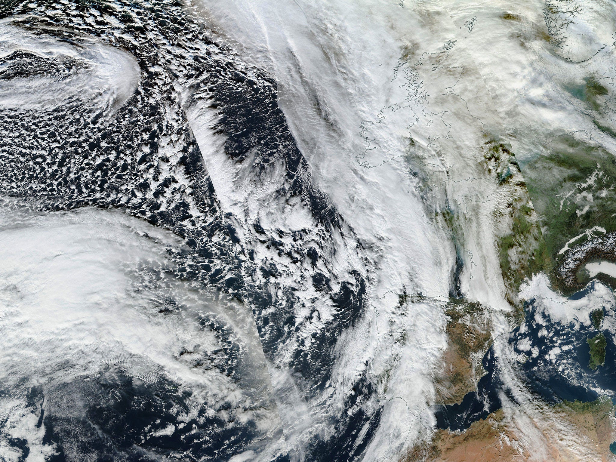 Satellite image shows Storm Frank approaching Britain