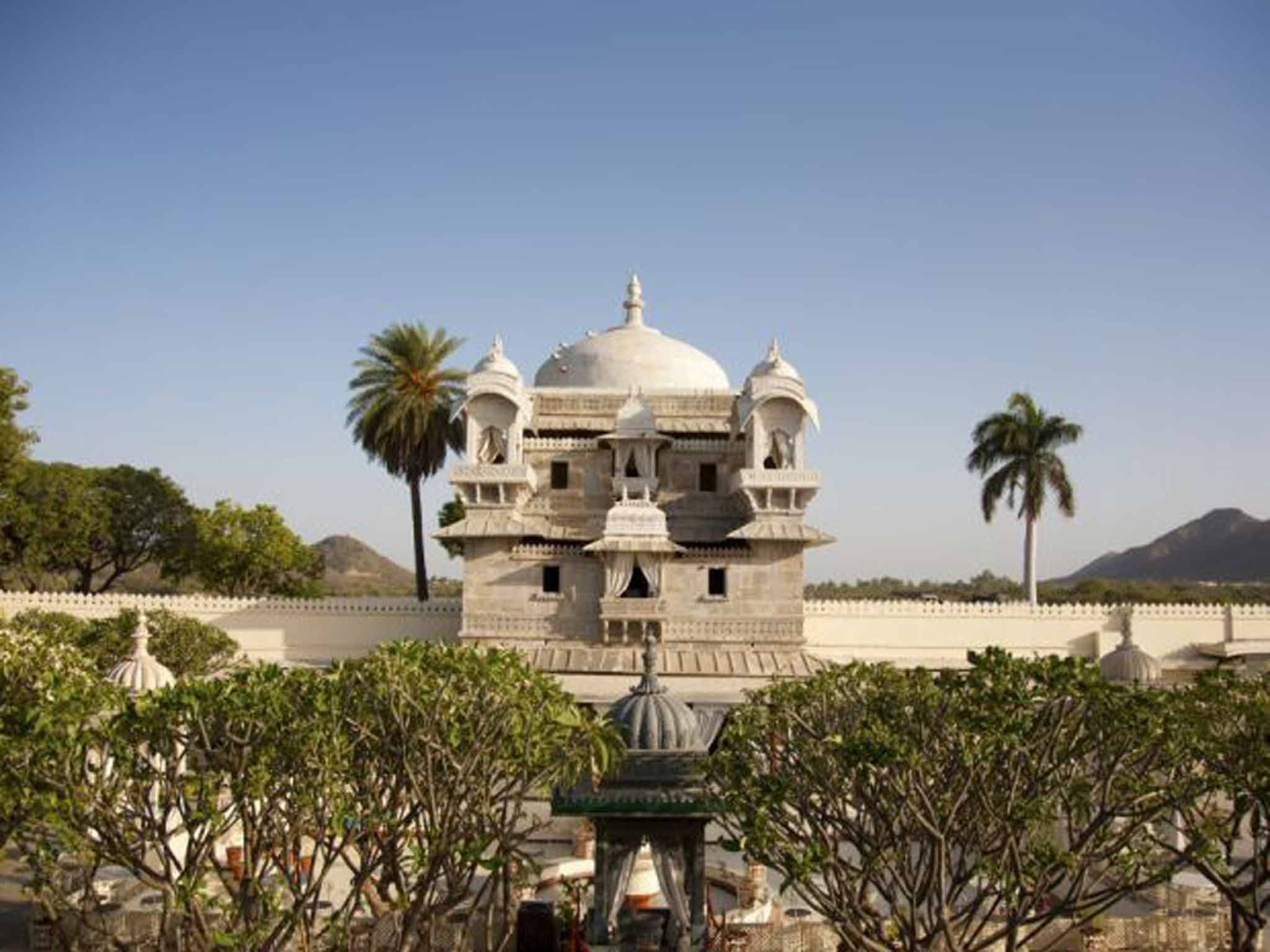 The sky is the limit: luxury trips might include a private party in a private palace on Jagmandir island in Rajasthan, India