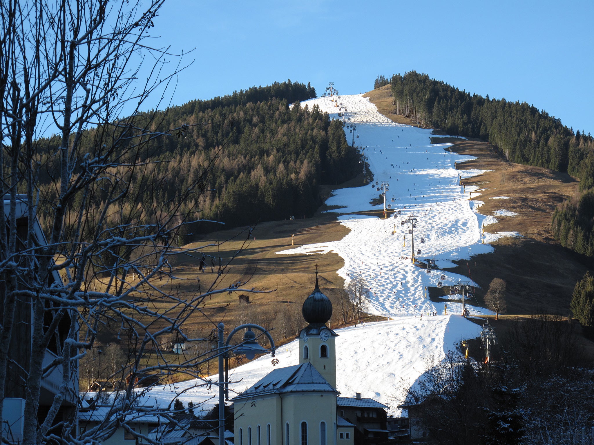 A view of Saalch's piste