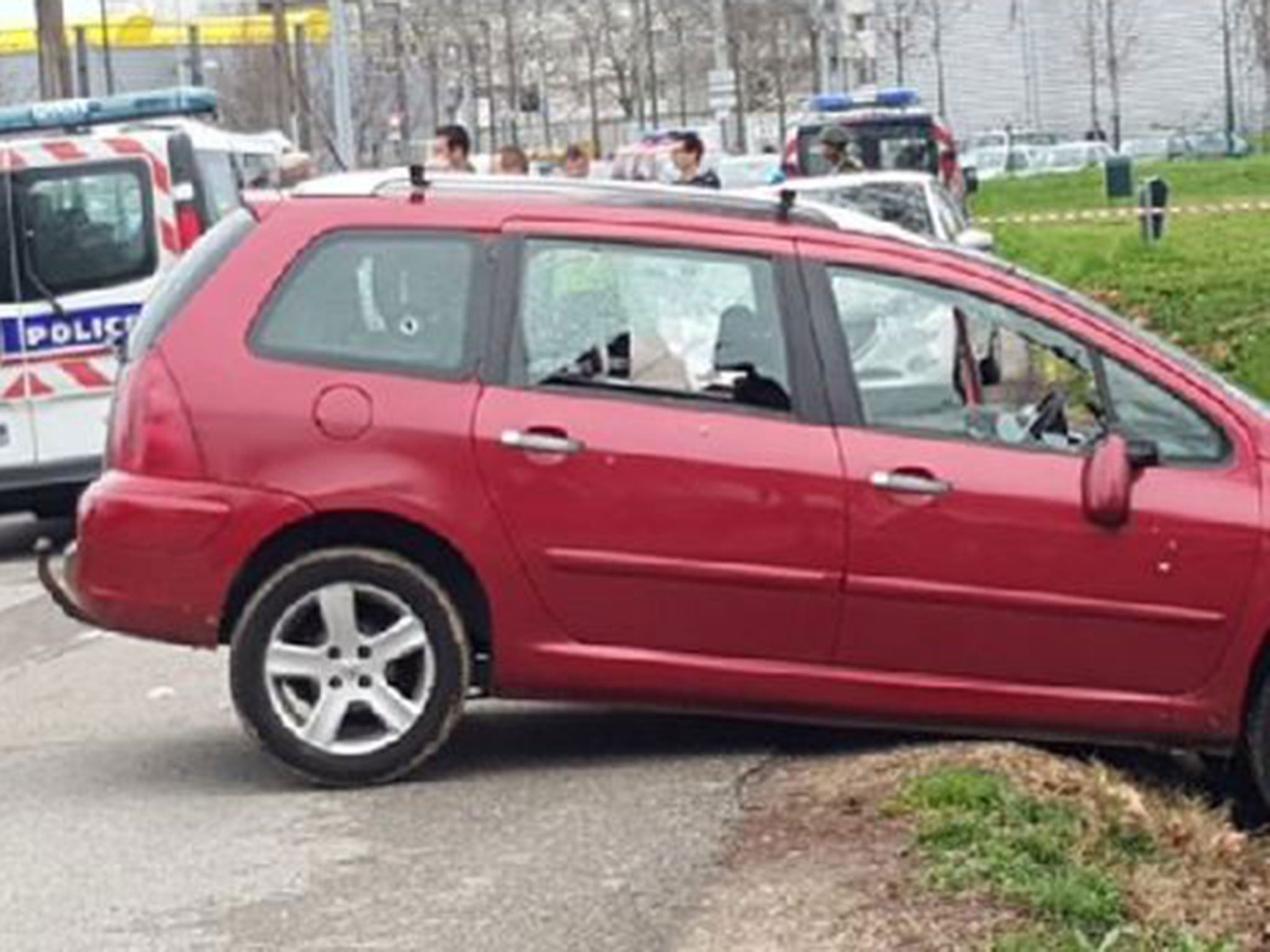 French soldiers fired on the car when it refused to stop