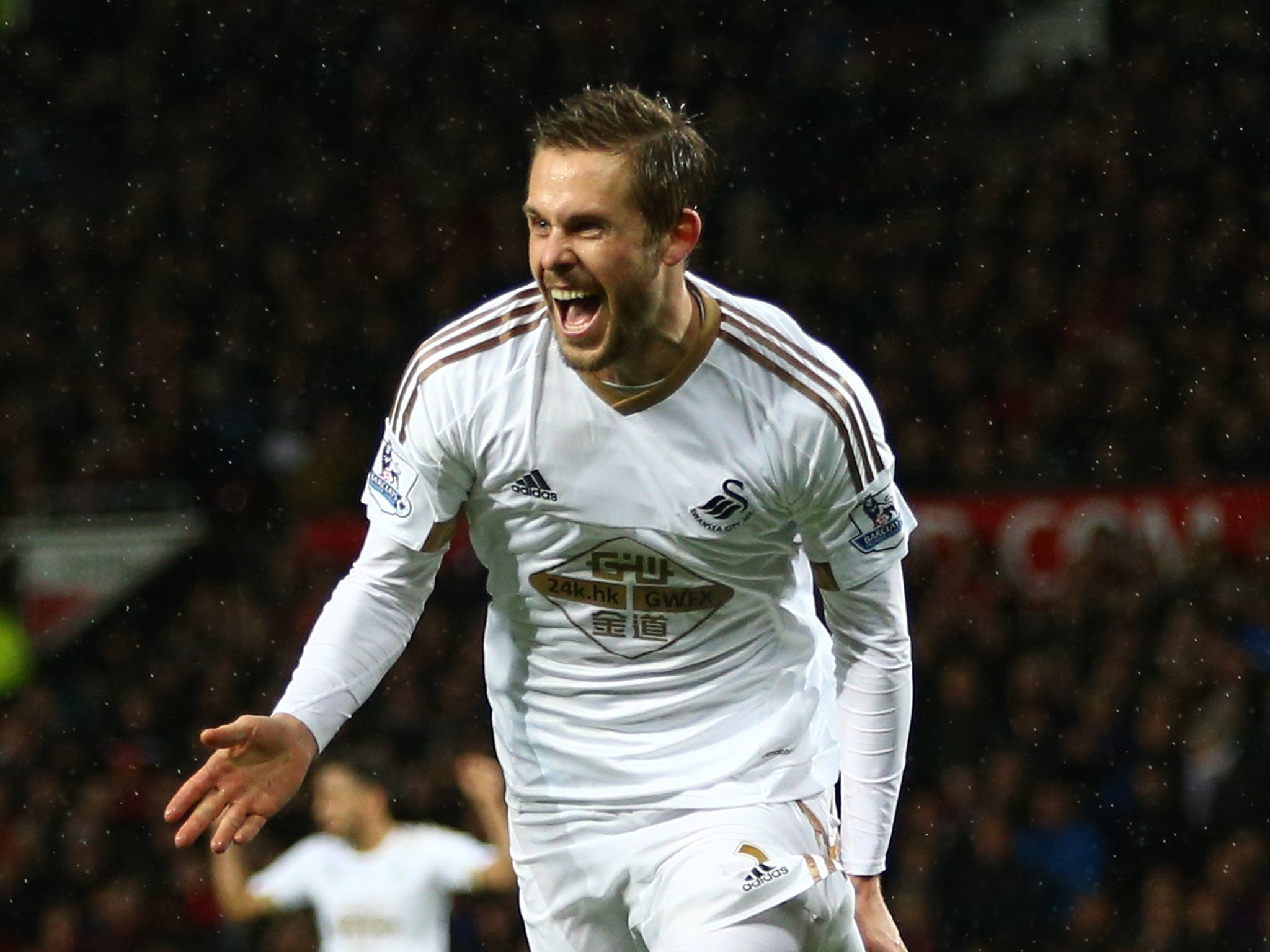 Swansea City midfielder Gylfi Sigurdsson celebrates his goal