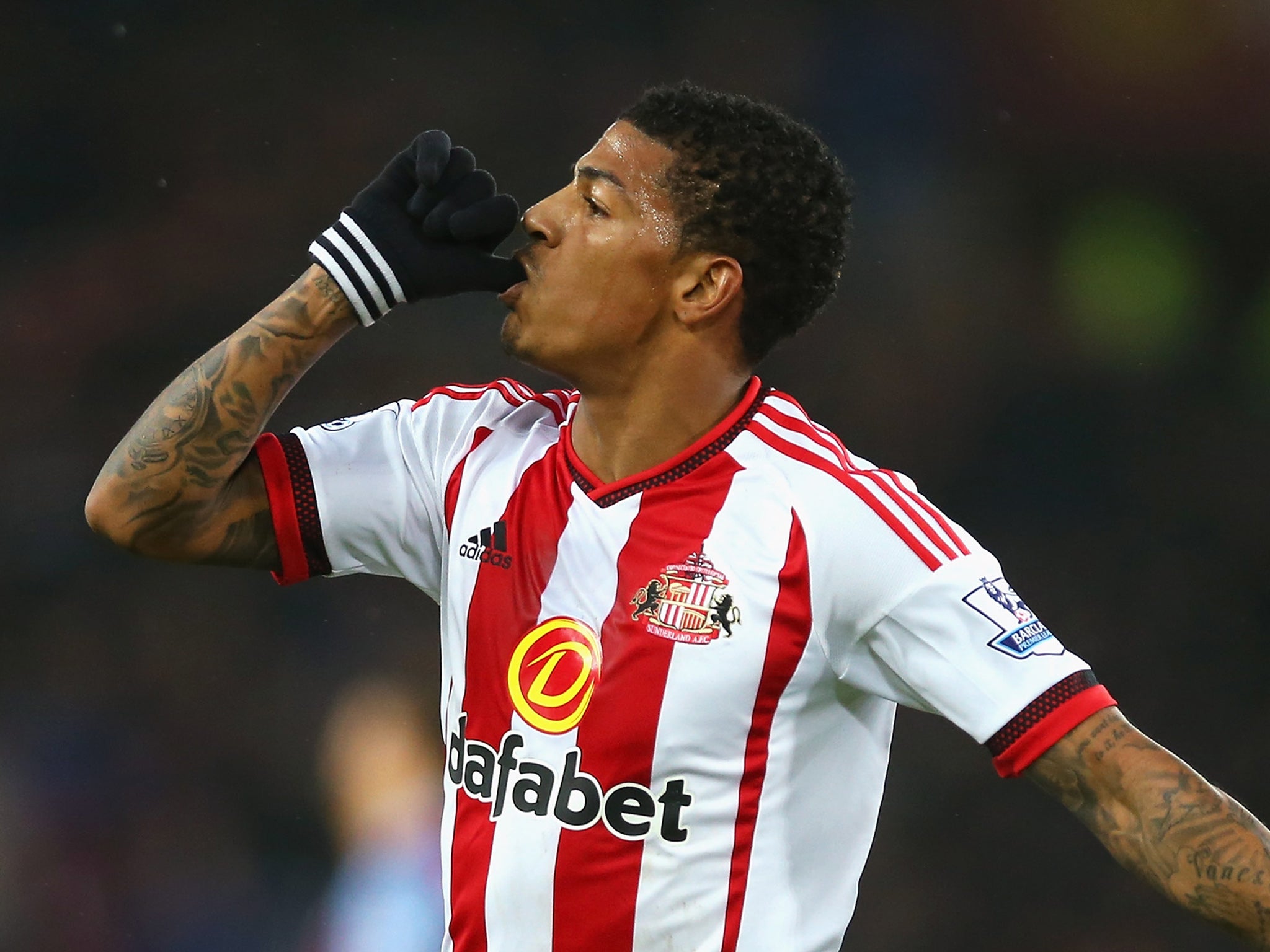 Patrick van Aanholt celebrates scoring the opener