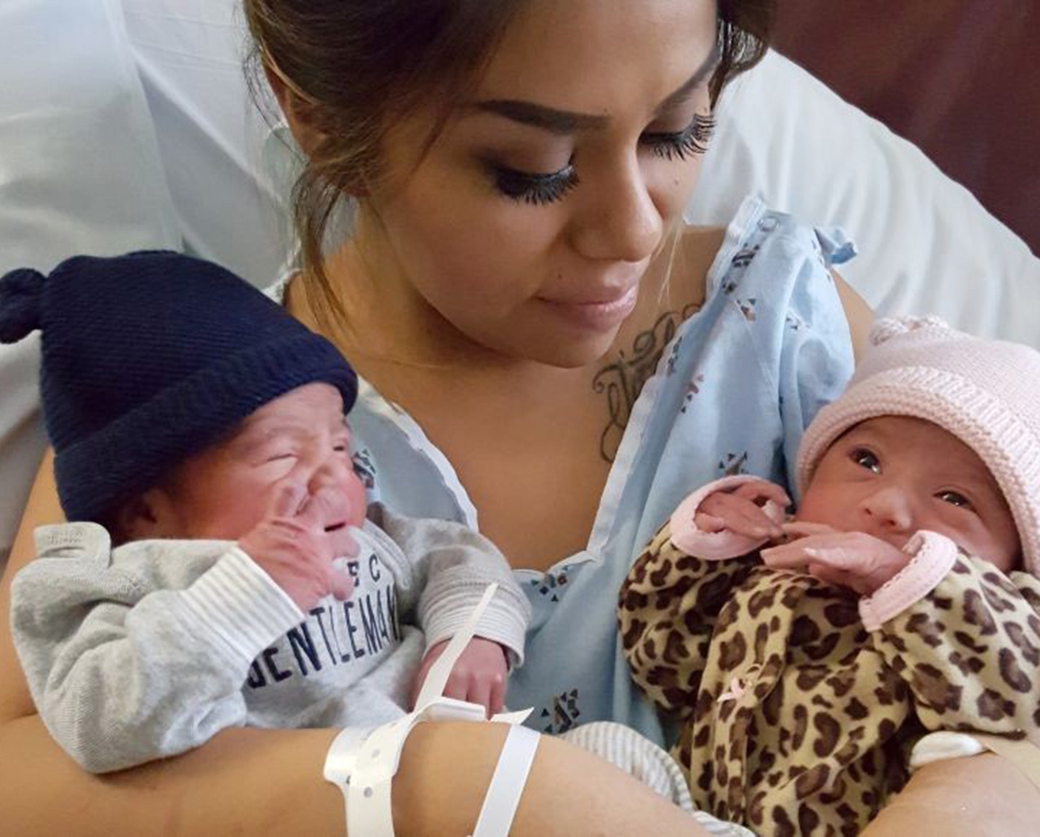 Twins Jaelyn and Luis with their mother Maribel