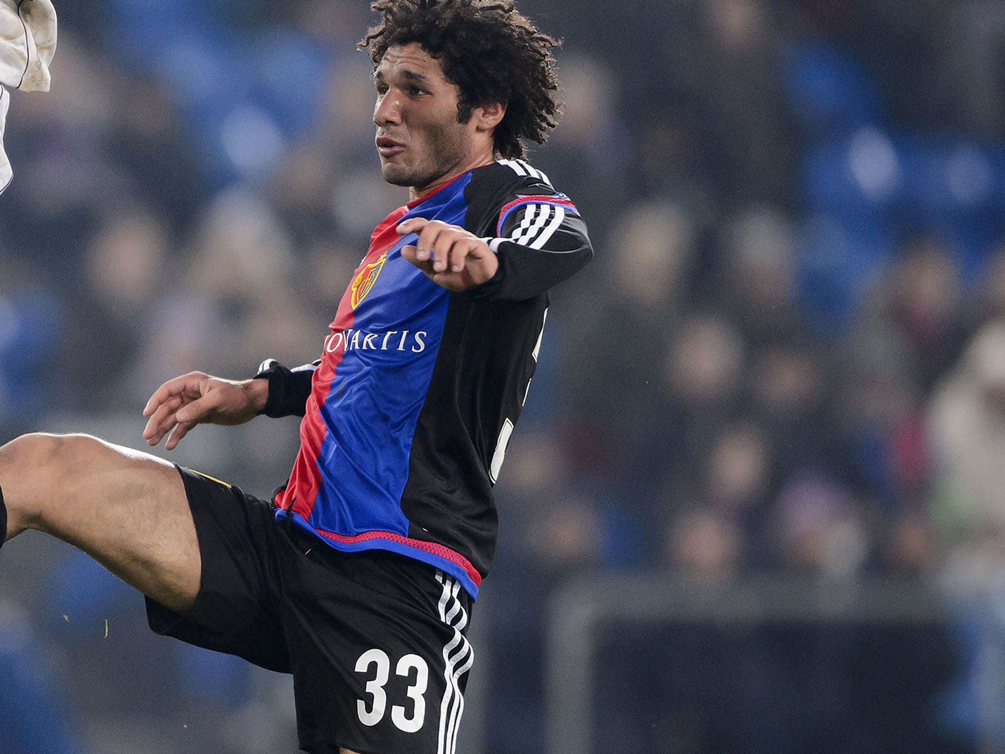 No 33 Mohamed Elneny in action for Basel