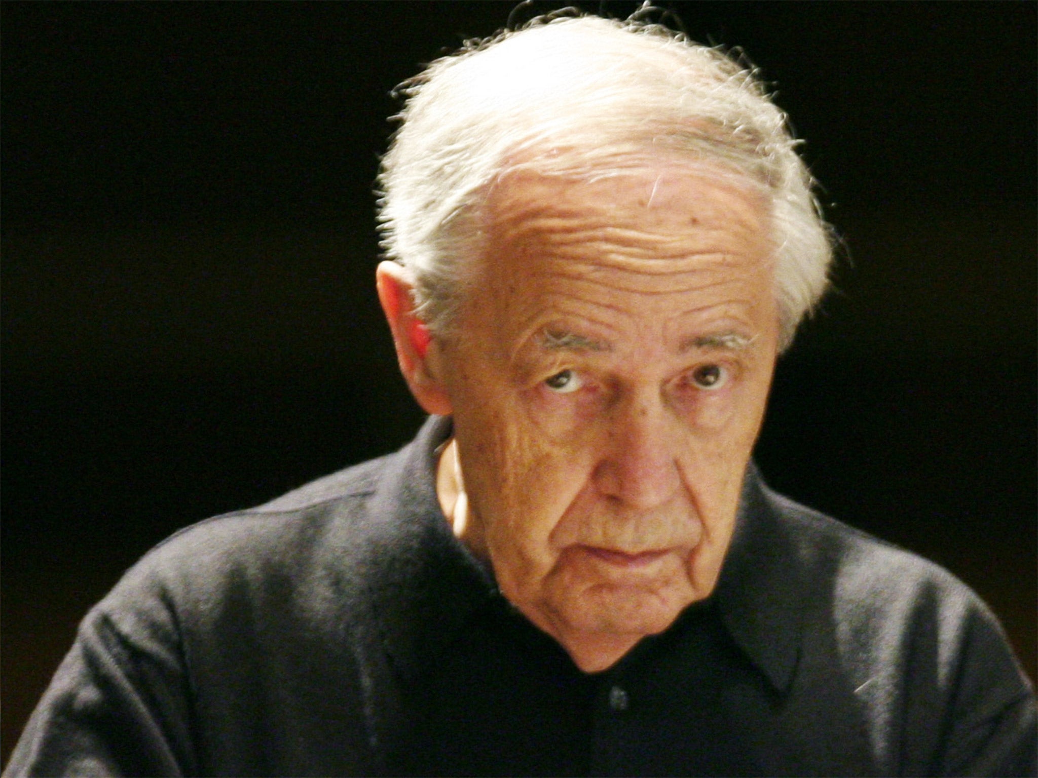 Boulez conducting the SWR Symphony Orchestra in Donaueschingen, Germany in 2008