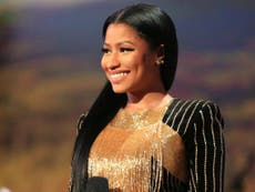 Nicki Minaj criticises media outlets for not showing pictures of her smiling when reporting Farrah Abraham row