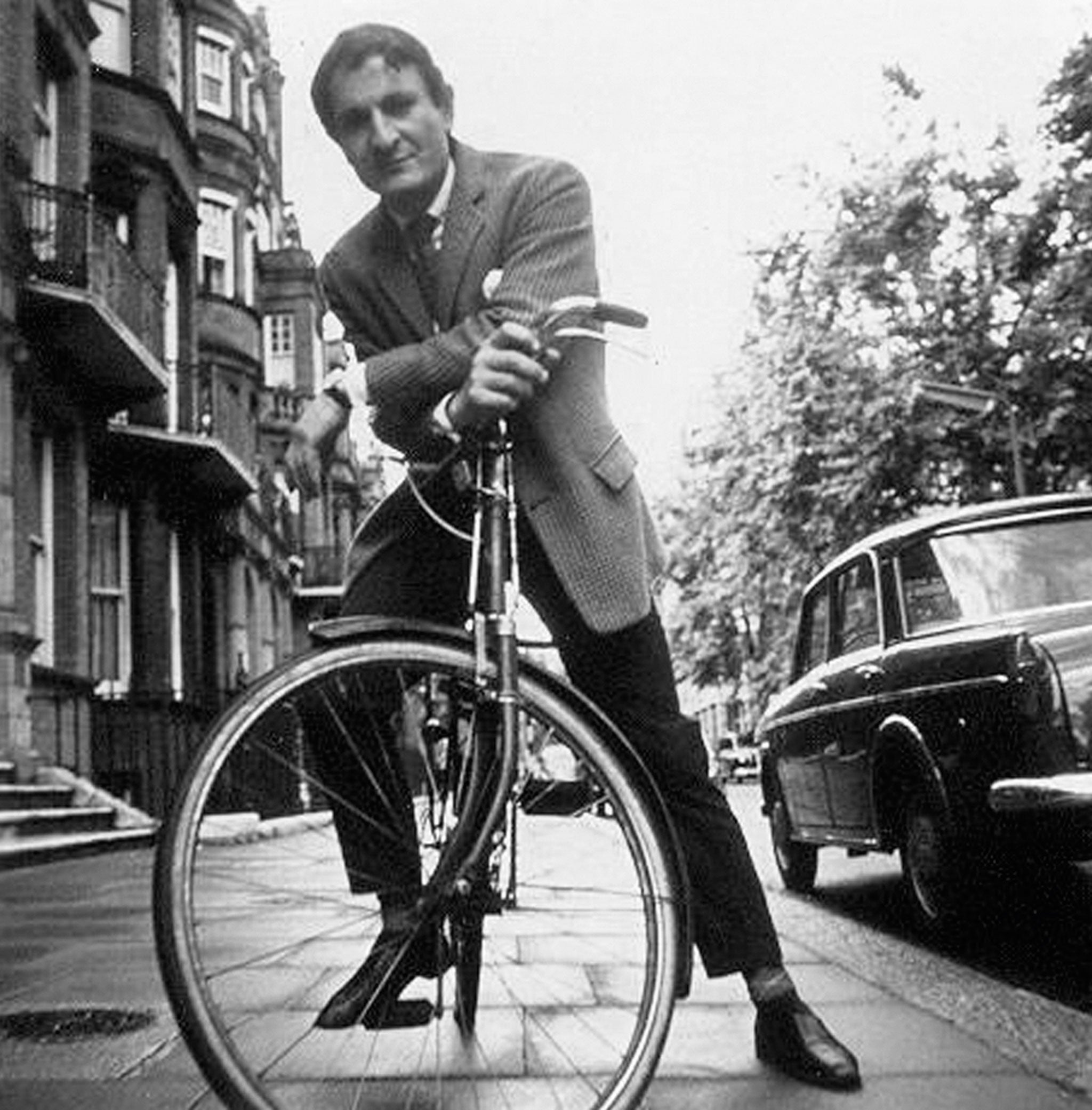 Pedal power: David Litvinoff in Knightsbridge