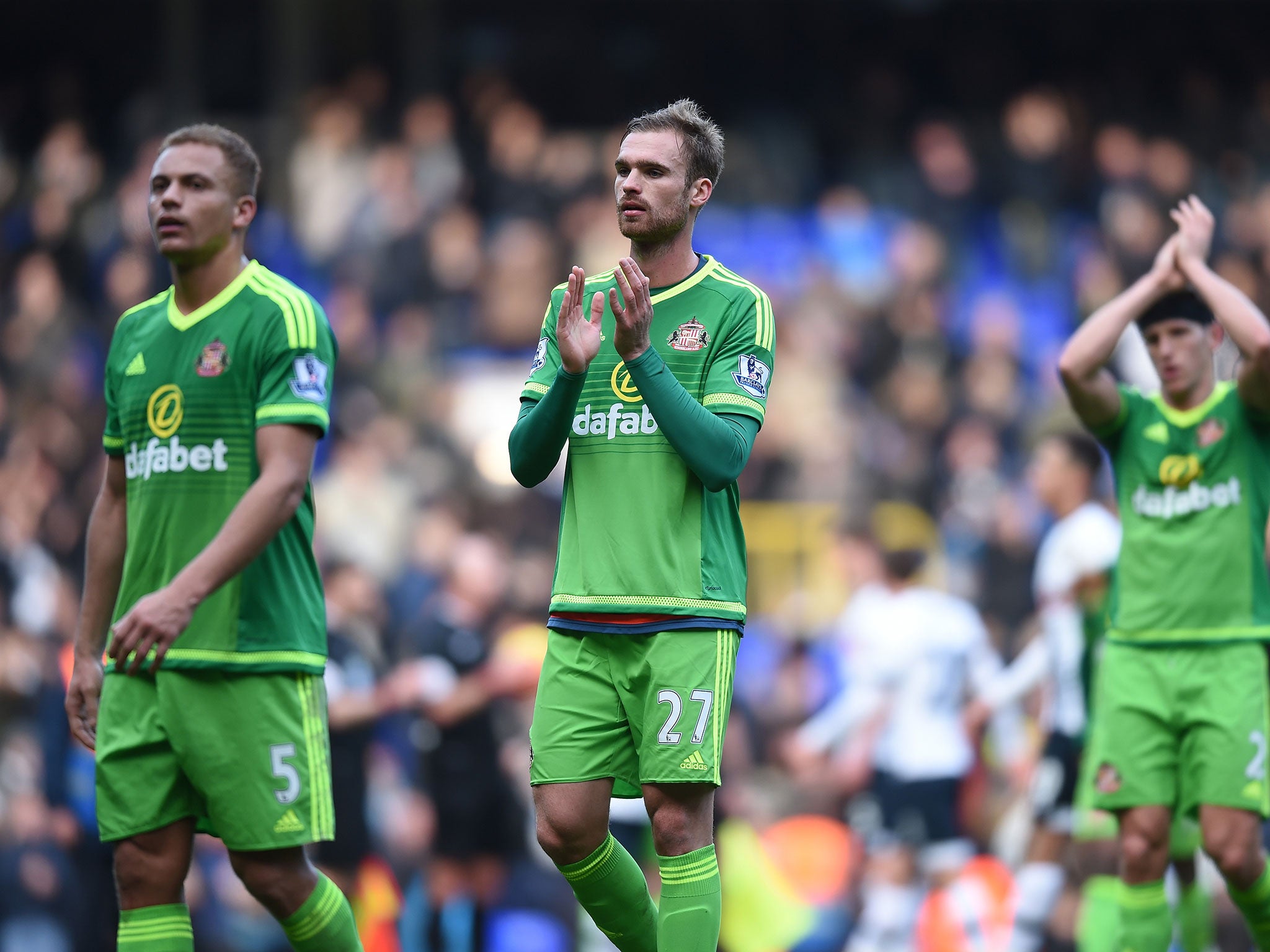 Sunderland debutant Jan Kirchhoff applauds the fans following the 4-1 defeat by Tottenham