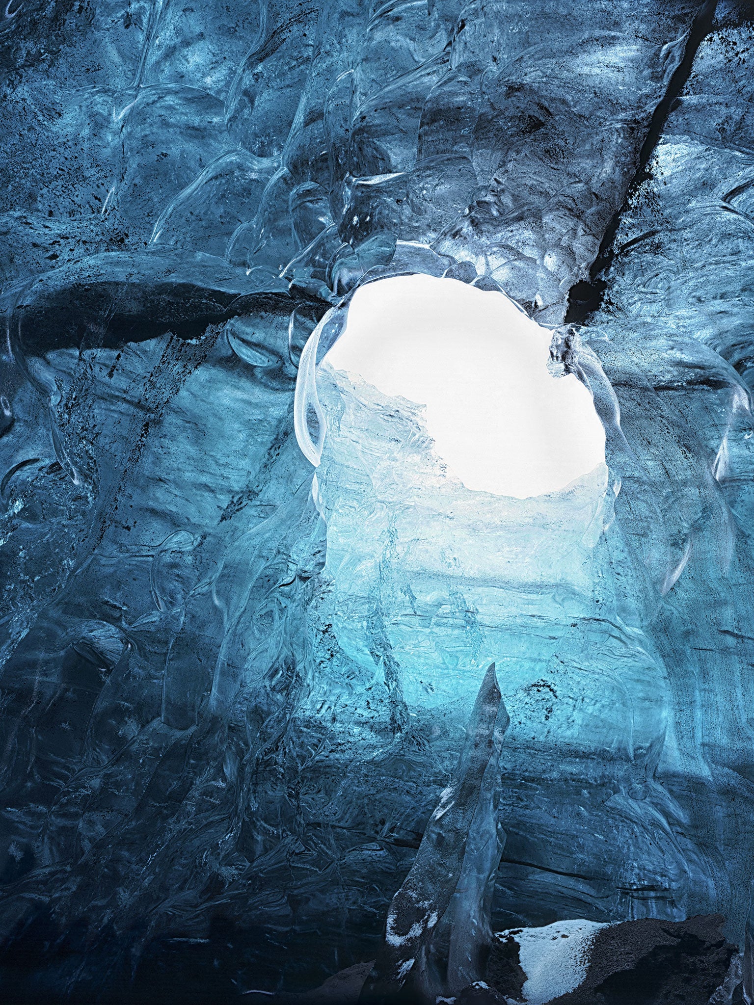 'Cave of Sounds', 2014: Restlicht is a study of the textures found in the natural walls formed by 1,000-year-old ice © Bernd Nicolaisen