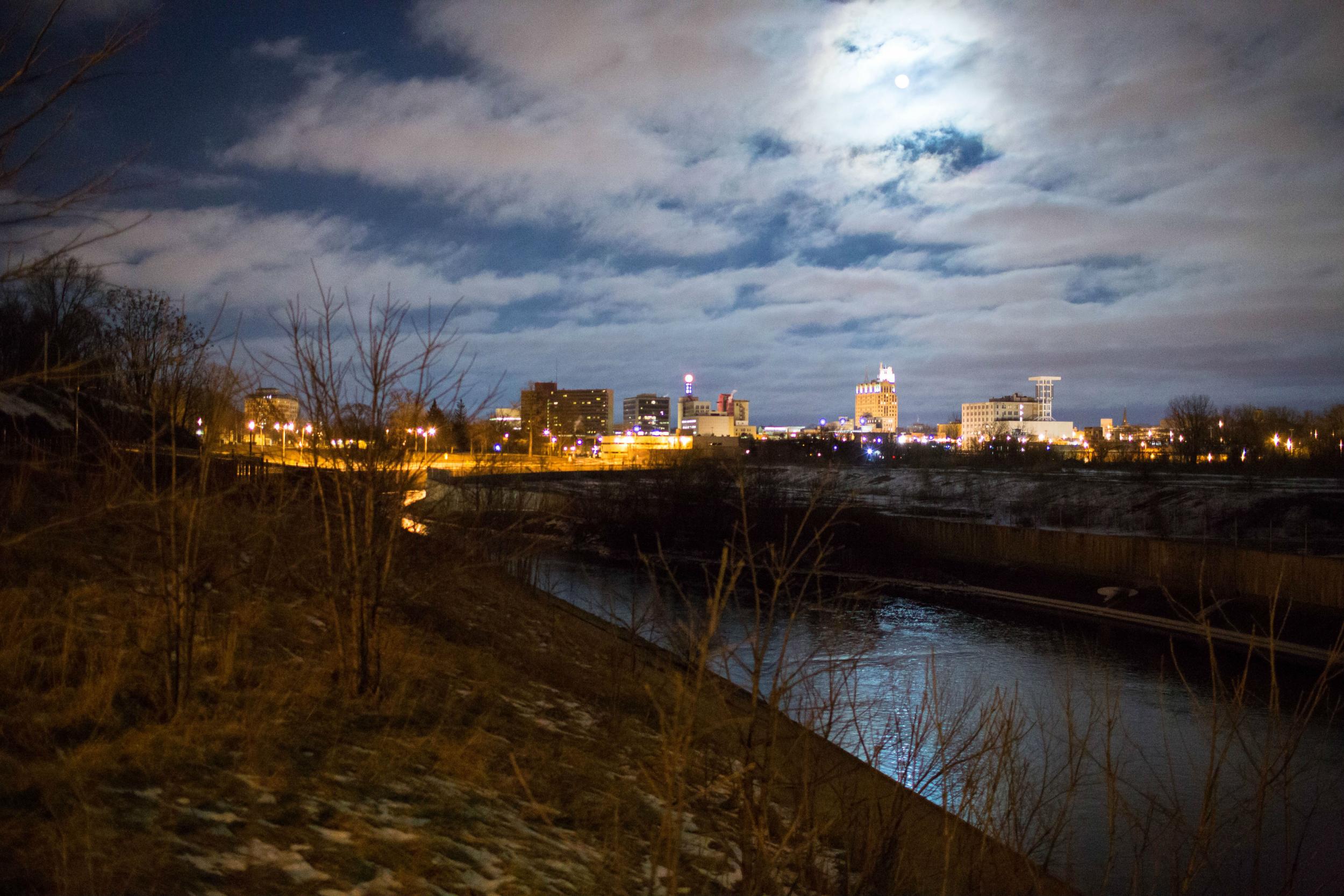 Attorney General: "People in Flint aren't even using the river to water their yards"