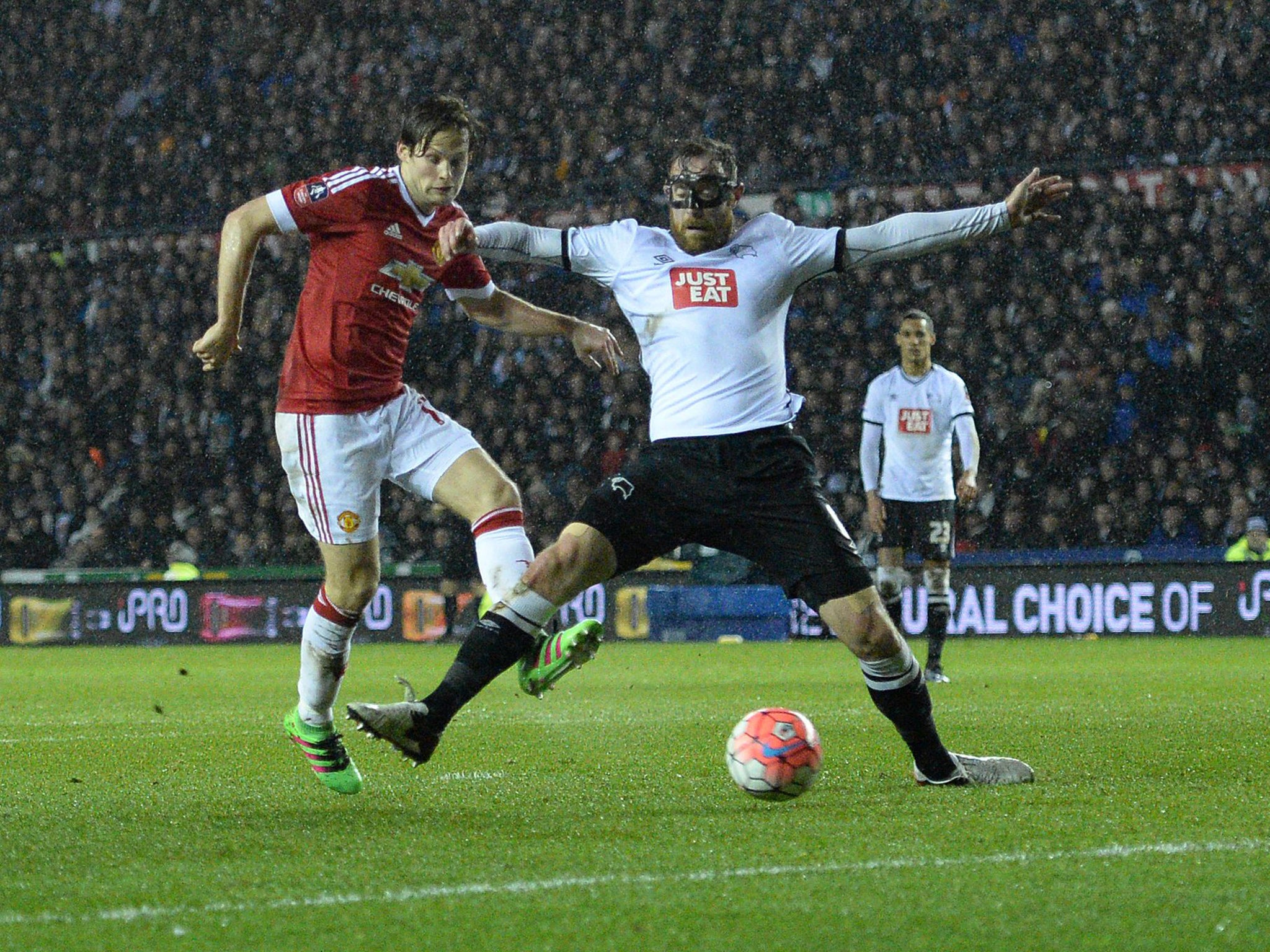 Daley Blind fires in United's decisive second