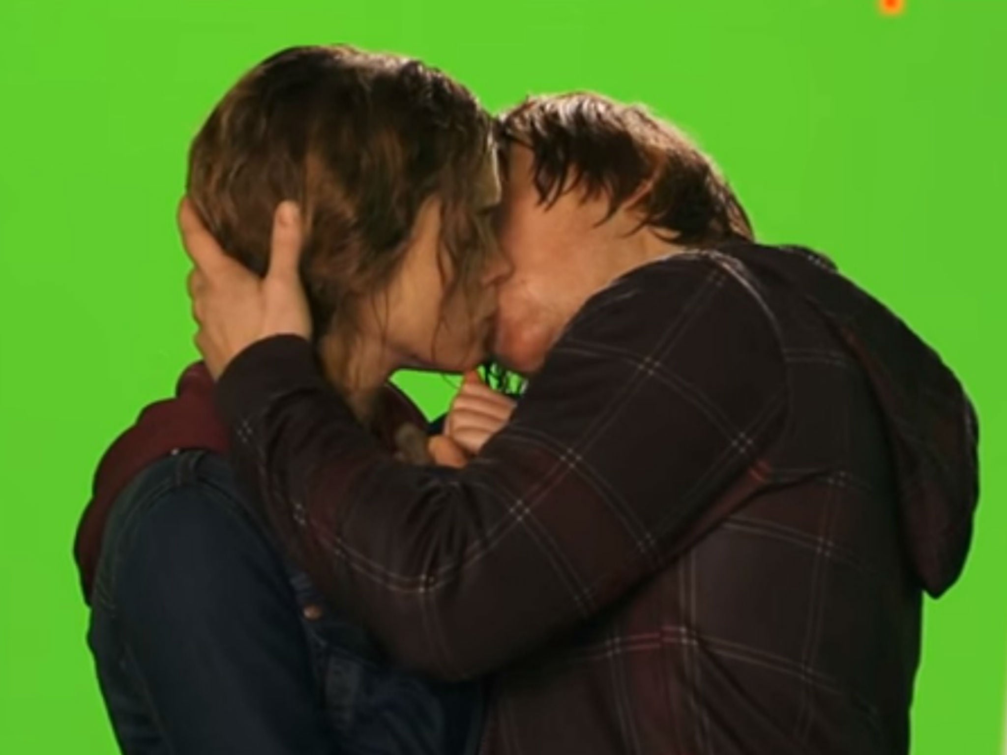 Rupert Grint and Emma Watson lock lips filming the last Harry Potter movie