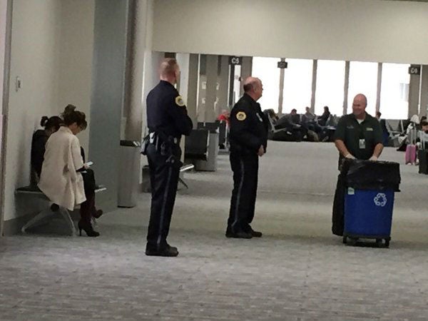 Sarah Palin and her daughter Willow wait to fly back to Alaska