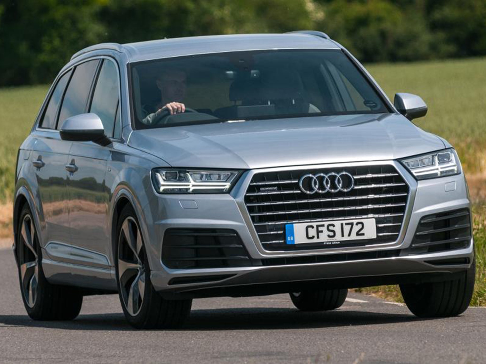 The Q7 is quiet, smooth and effortless in the way it goes about its business