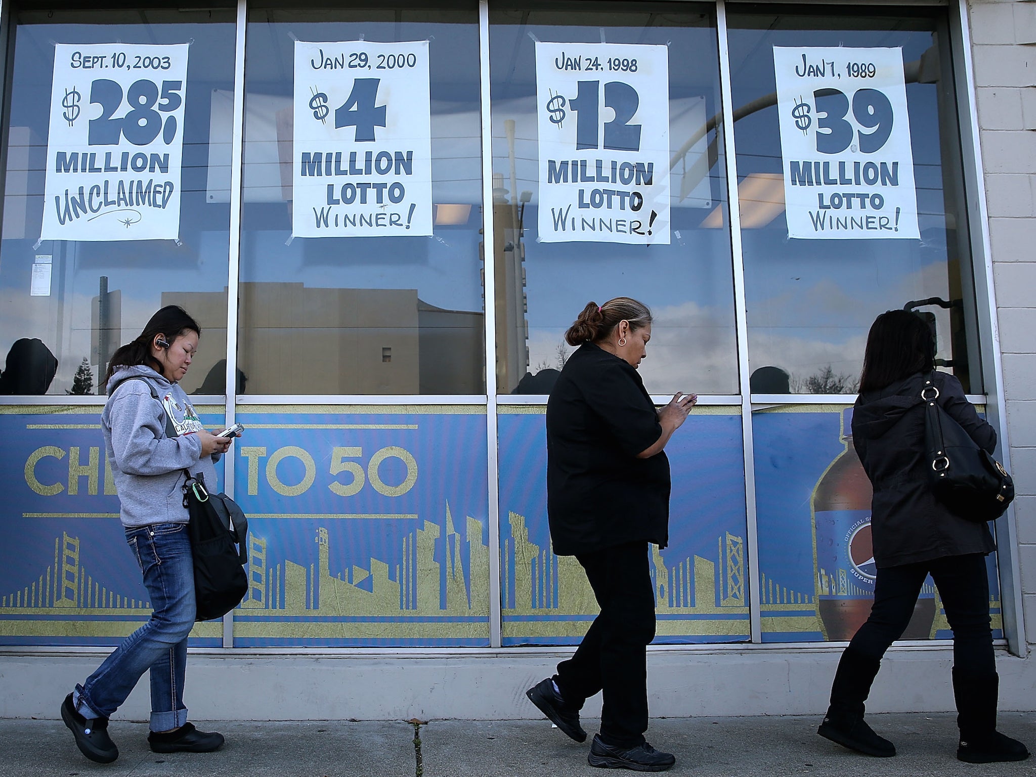 El gobernador del estado ordenó el cierre de todas las actividades no esenciales en julio tras un repunte en los casos de coronavirus