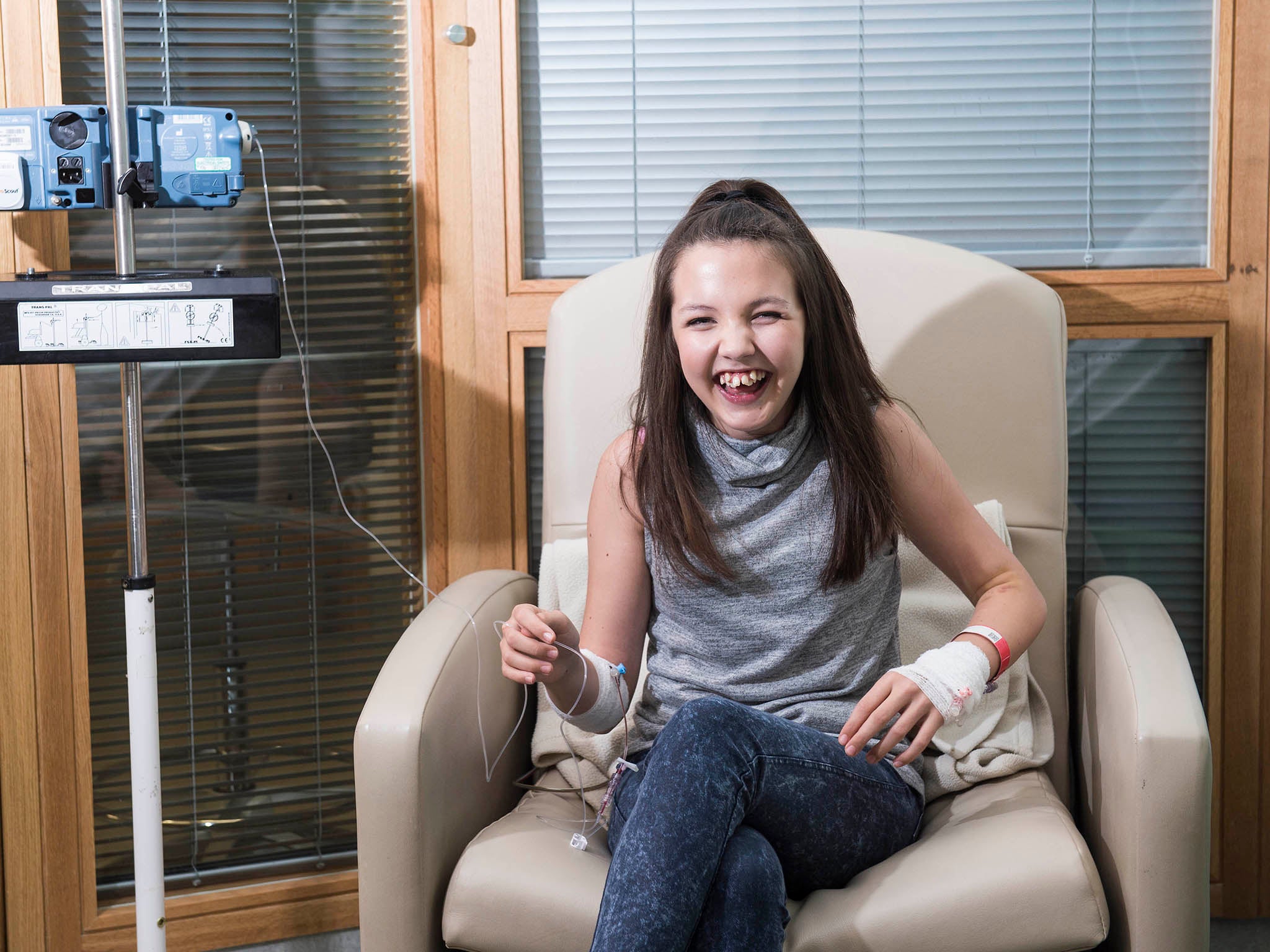 14-year-old Amy Willis, who was admitted to Great Ormond Street Hospital with heart complications.