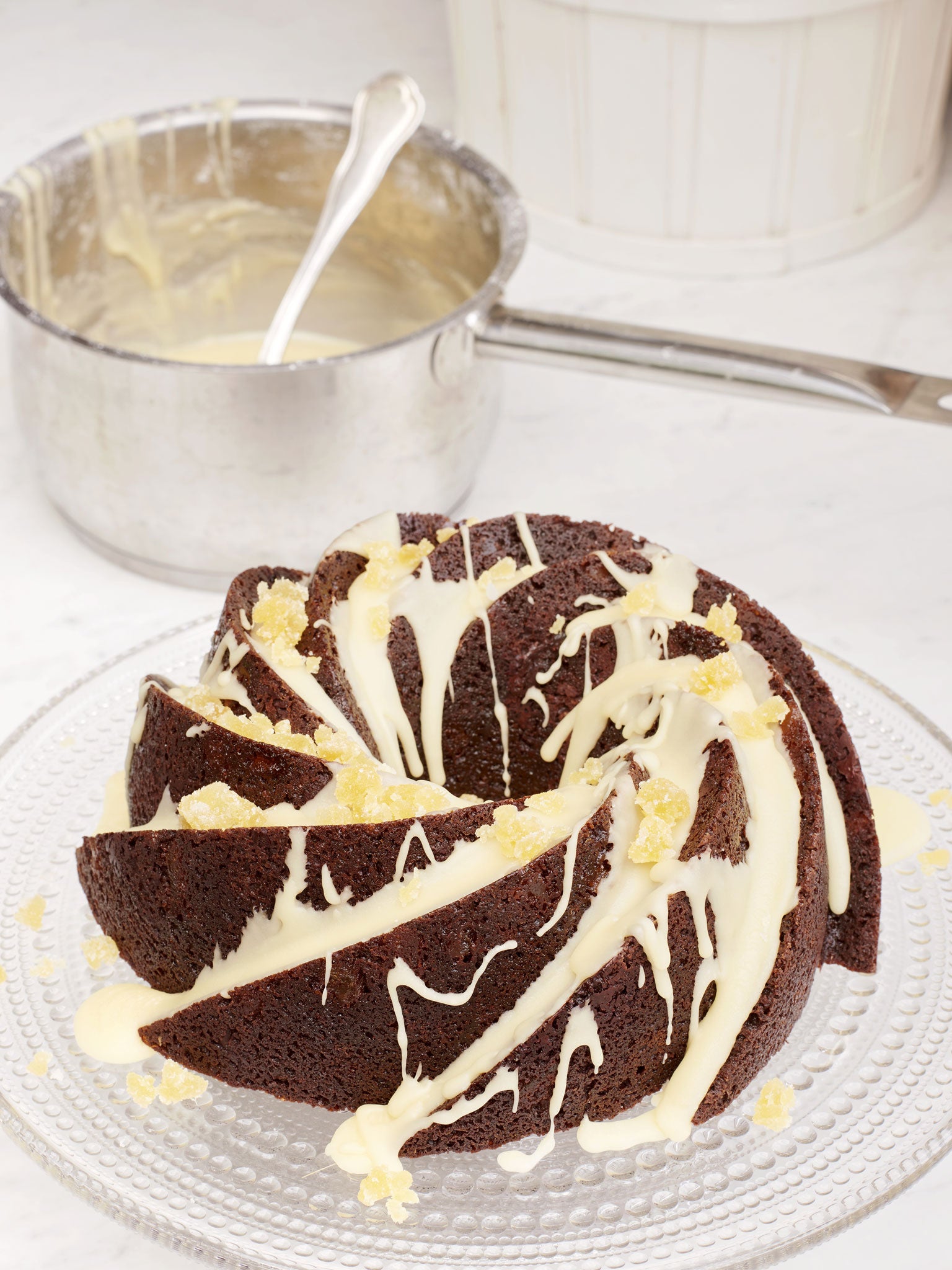Gingerbread chocolate cake with rum glaze