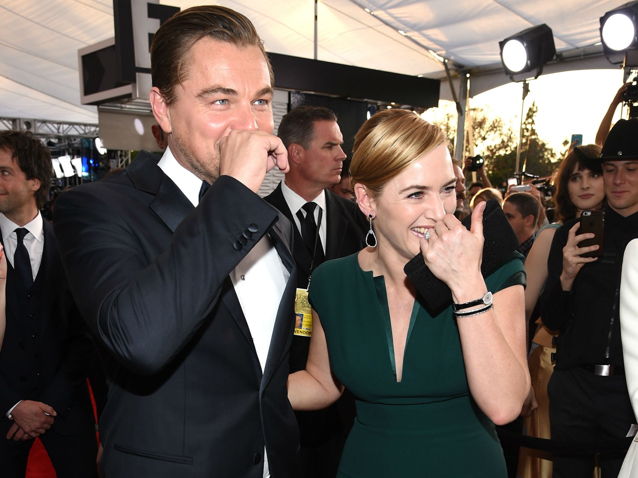 DiCaprio and Winslet grace the Red Carpet of the SAG awards on January 30