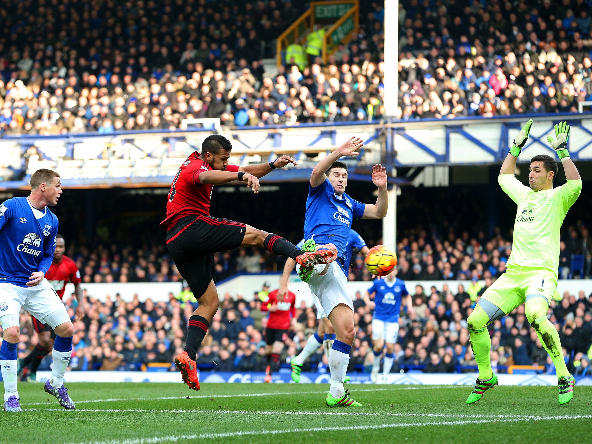 West Brom striker Saolomon Rondon scores the winning goal against Everton