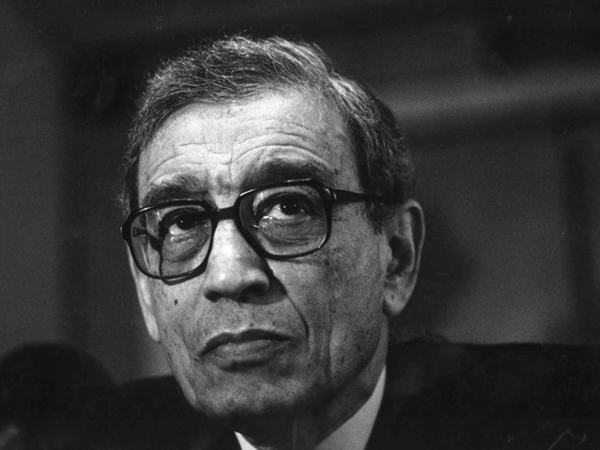 An autocratic style that did not endear him to bureaucrats: Boutros-Ghali in 1992 I