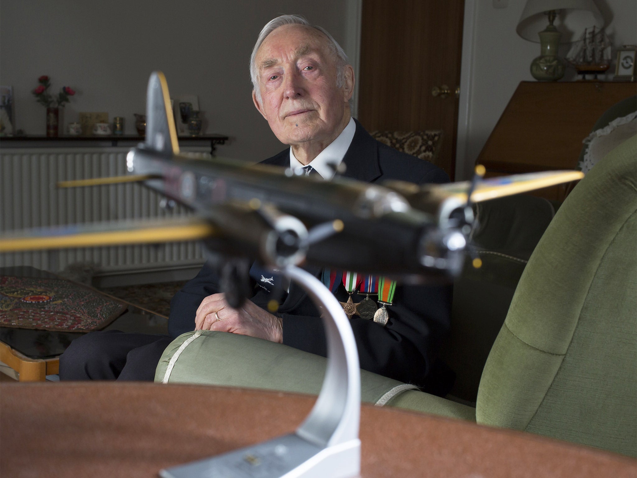 Former Bomber Command crewman Theo Eaves has launched a petition for the Bomber Command Clasp to be given to non UK-based air crew