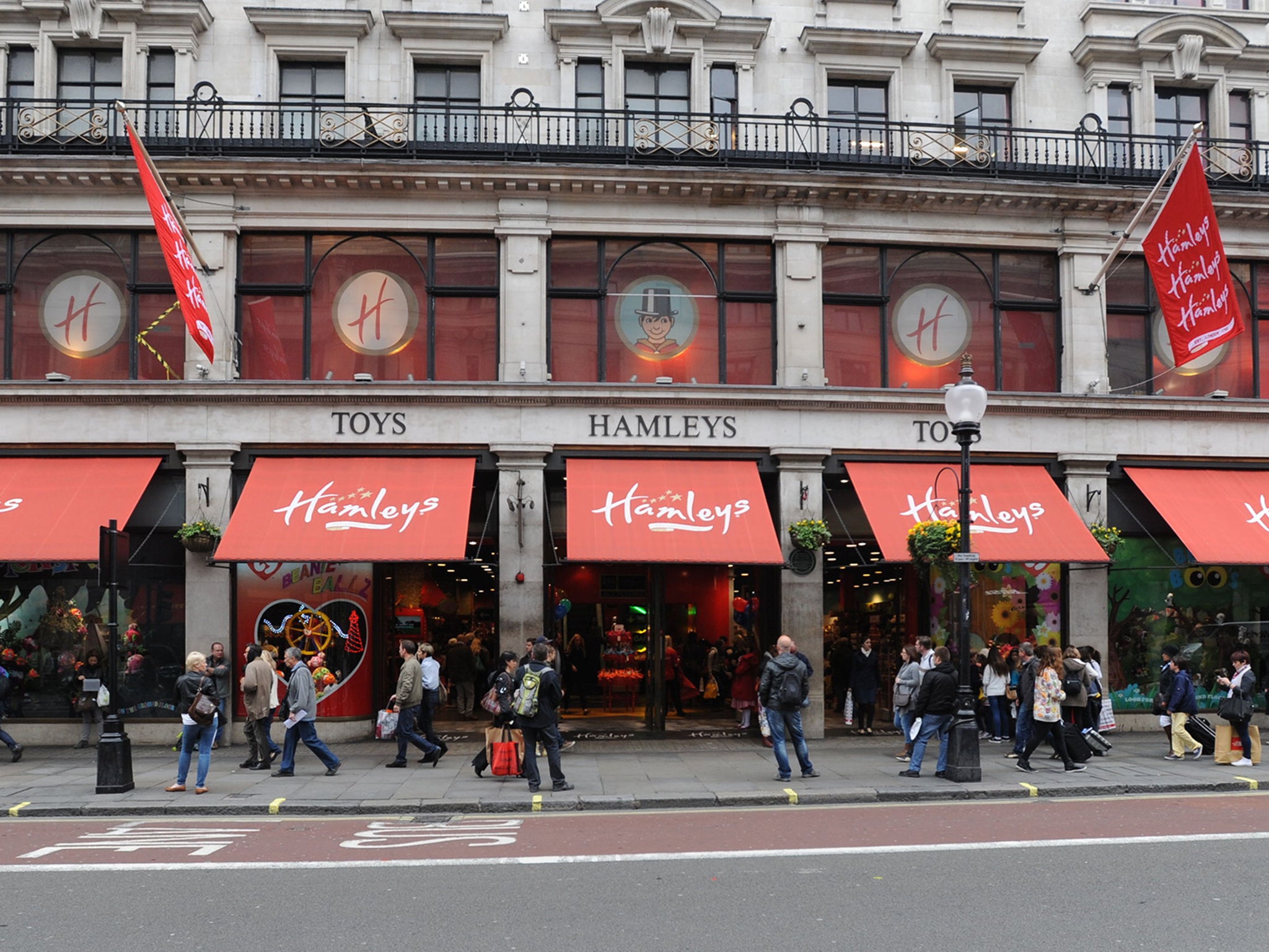 In 2017, Hamleys closed a number of loss-making stores in the UK and Ireland