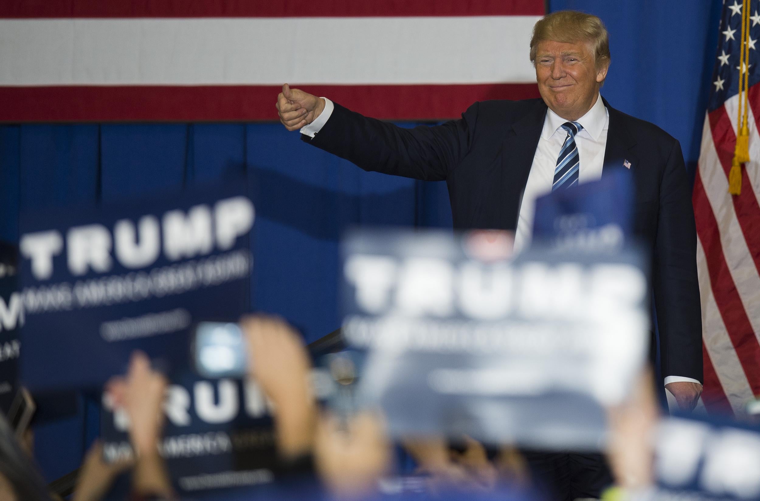 Trump is once again atop the Republican field ahead of next week's South Carolina primary.