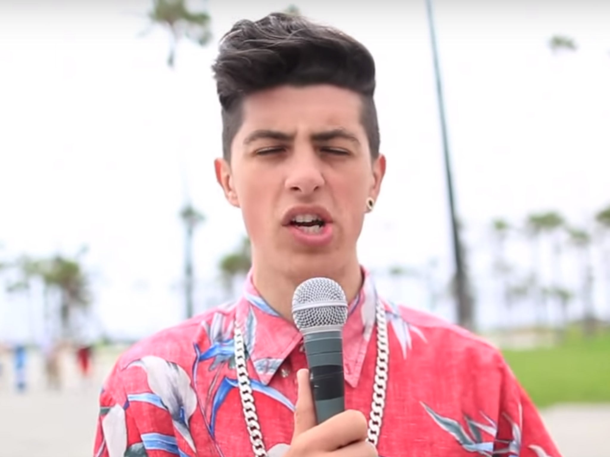 Sam Pepper introduces his controversial video "How to make out with strangers"