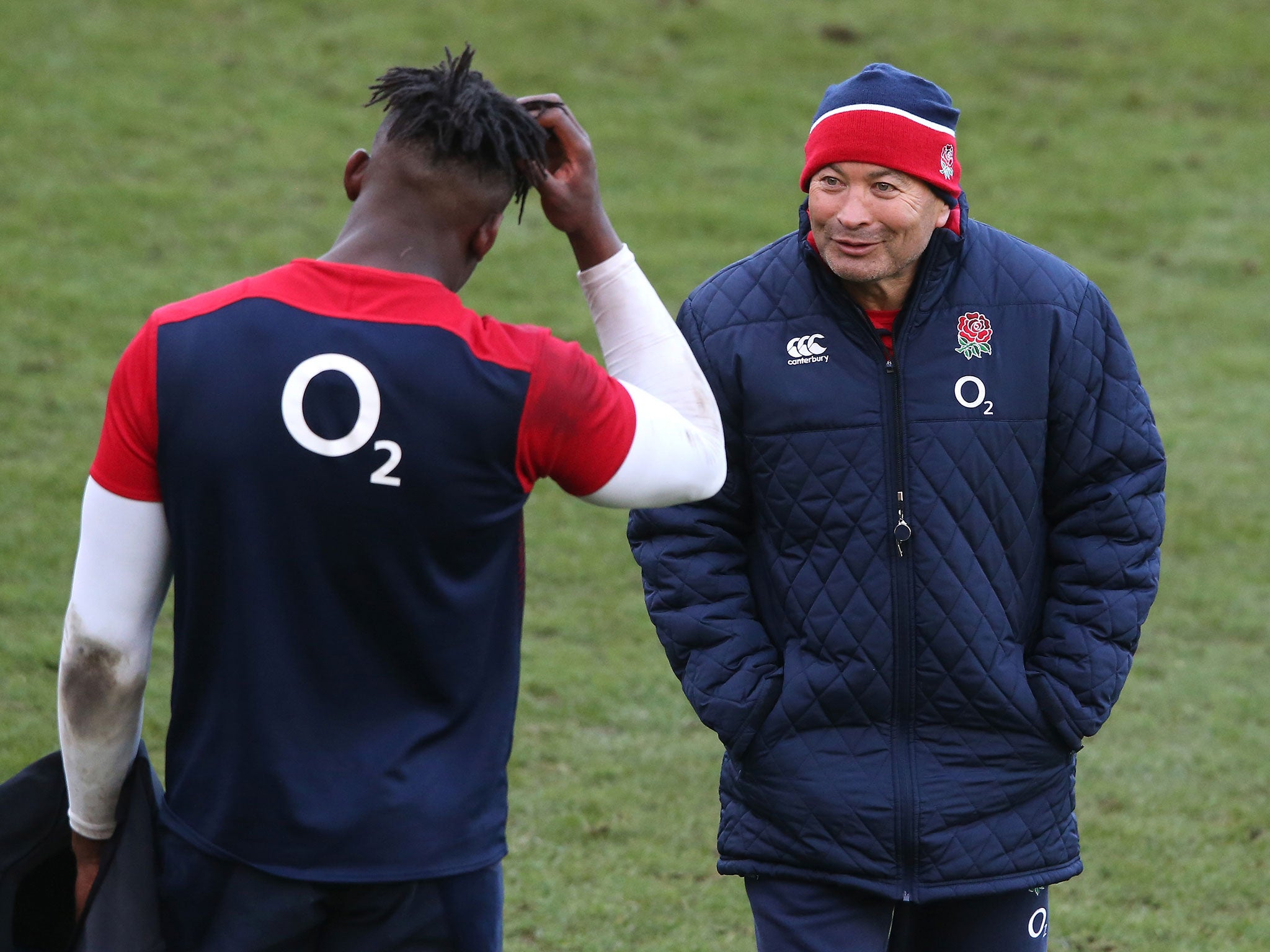 Eddie Jones talks to Maro Itoje