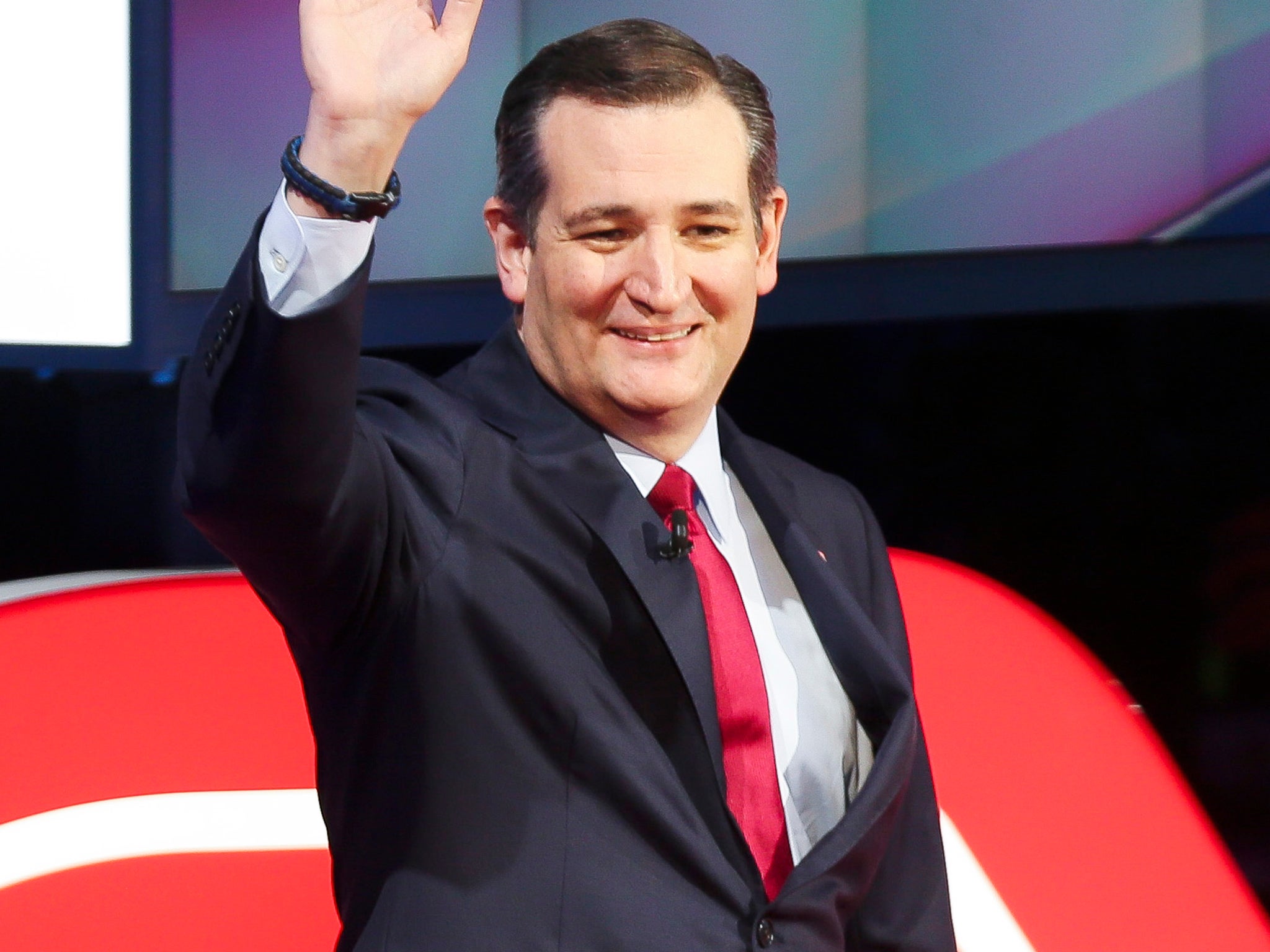 Republican presidential candidate, Sen. Ted Cruz, R-Texas, walks onto the stage during the Republican Presidential Primary Debate.