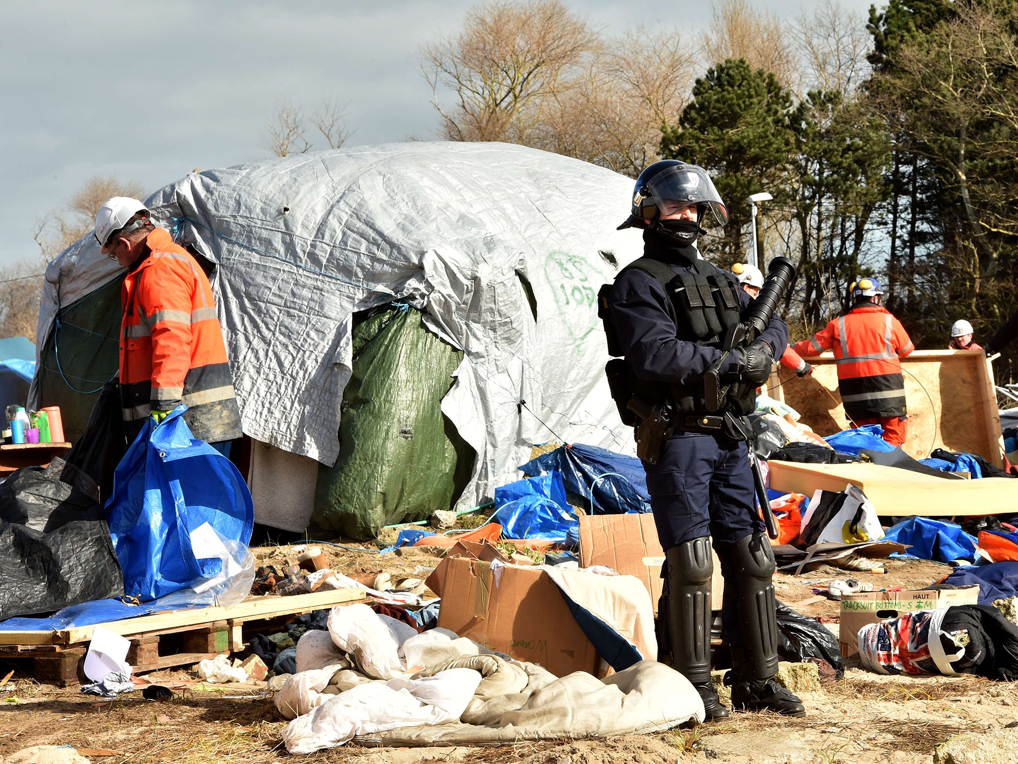 The first demolitions in the camp were carried out by hand