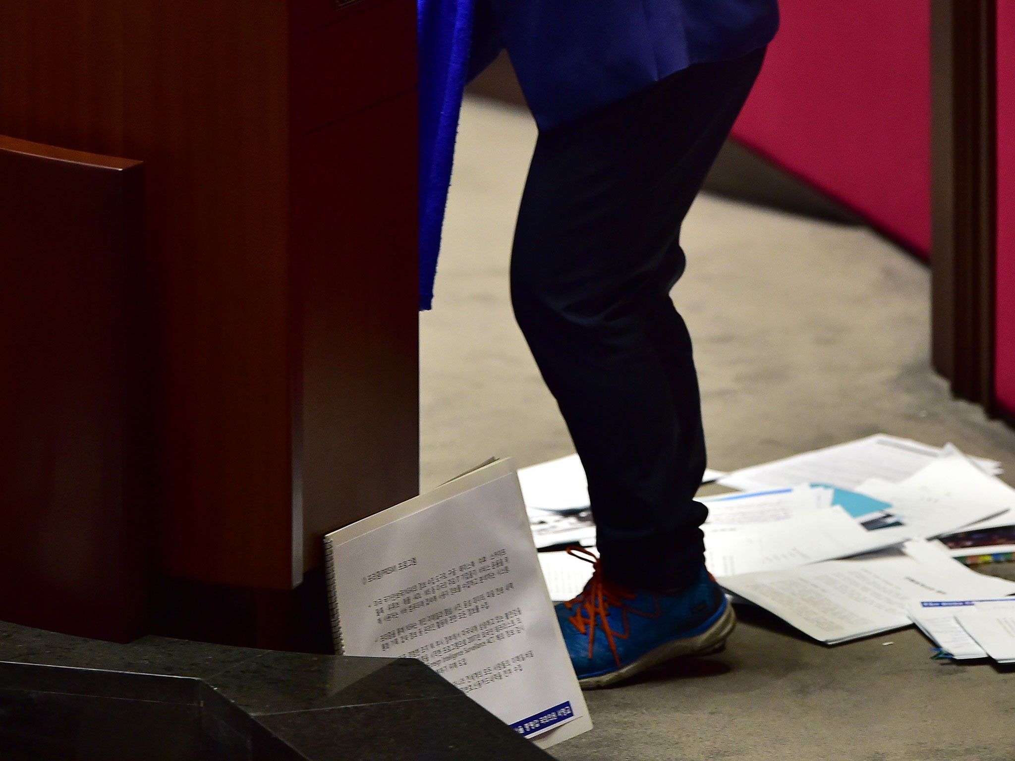 Seo Young-Kyo wears trainers to prolong her speaking session as part of the filibuster