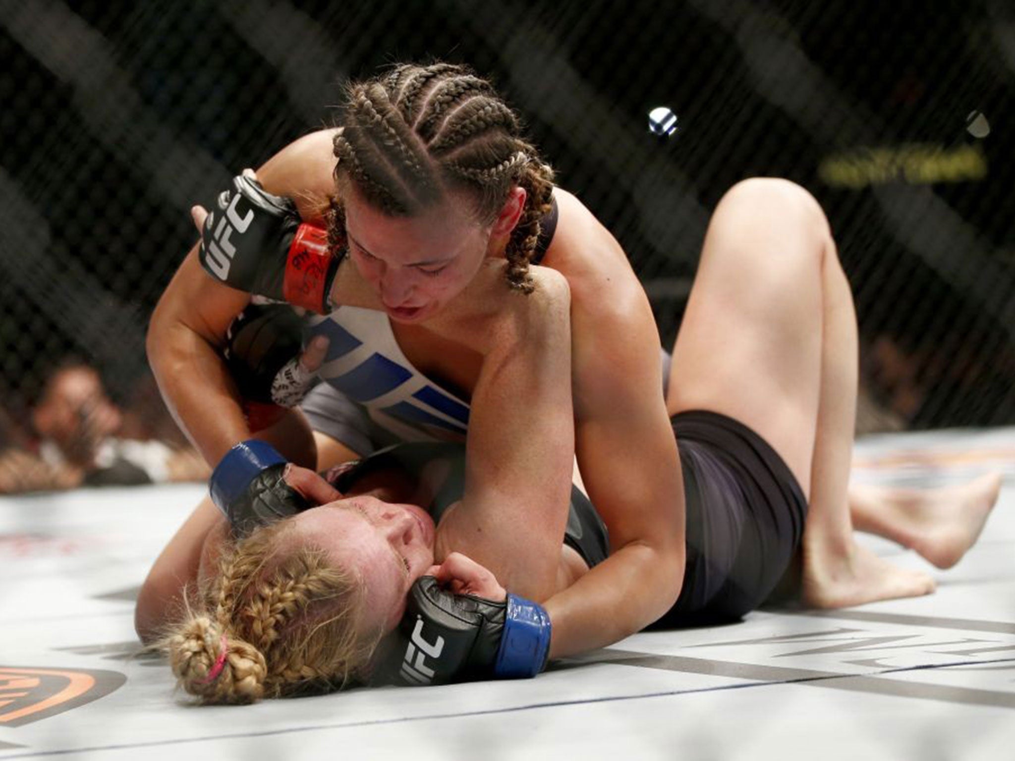 Miesha Tate dominated Holly Holm during their UFC women's bantamweight title match