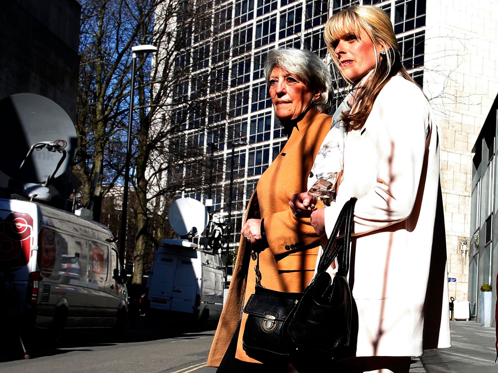 Jen Phillips, with David's mother Carol, at the trial for Clayton Williams