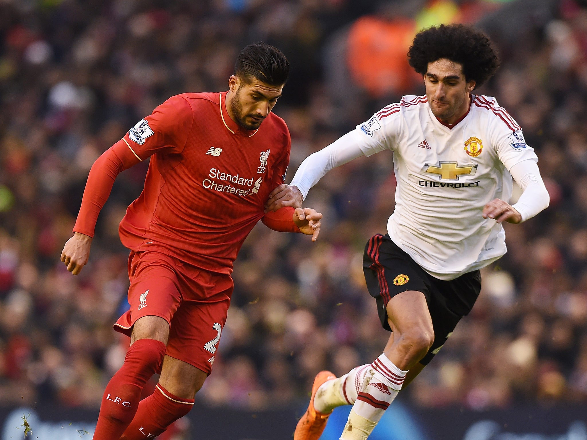 Manchester United's Marouane Fellaini