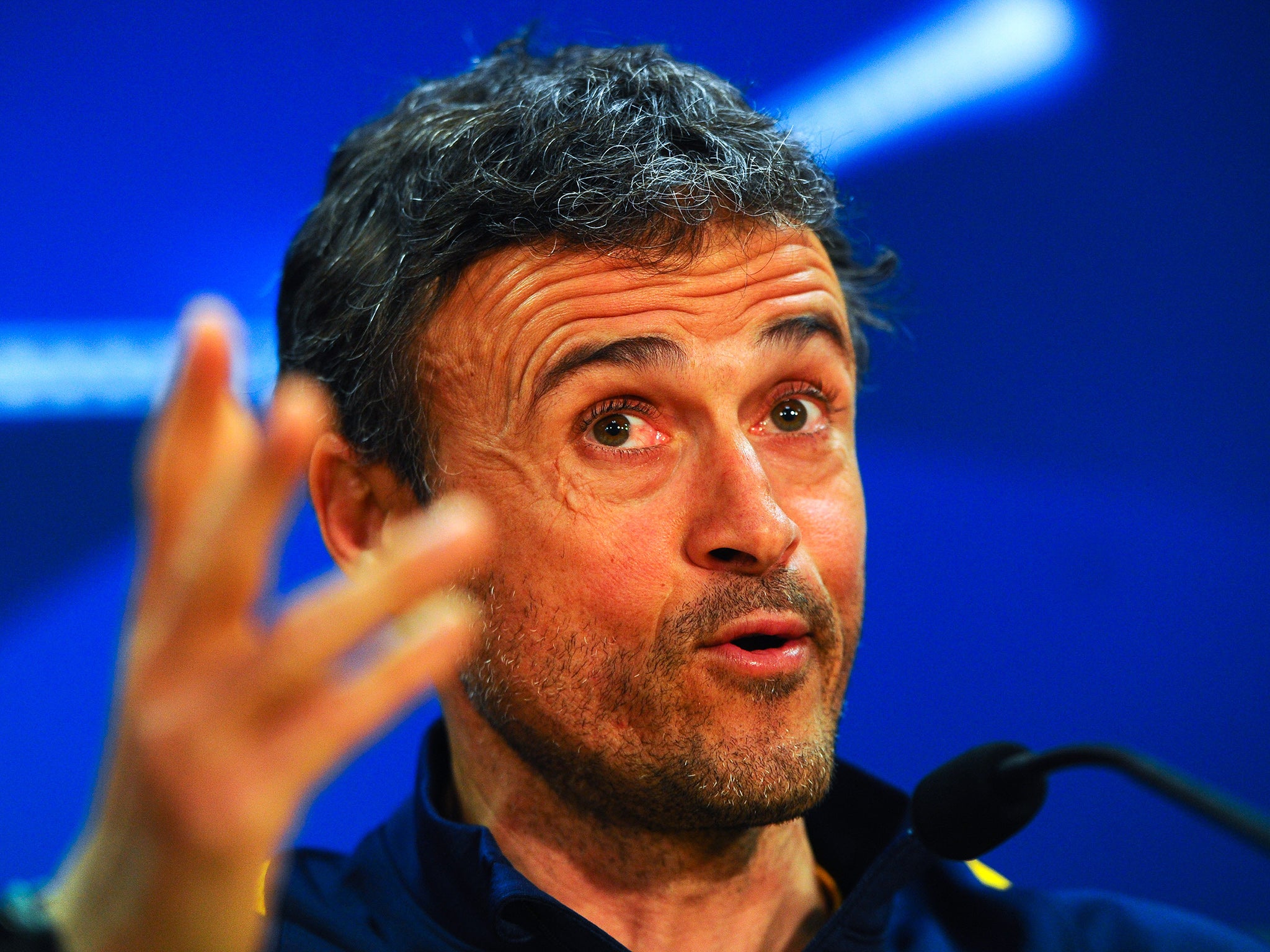 Barcelona manager Luis Enrique has defended Arsene Wenger