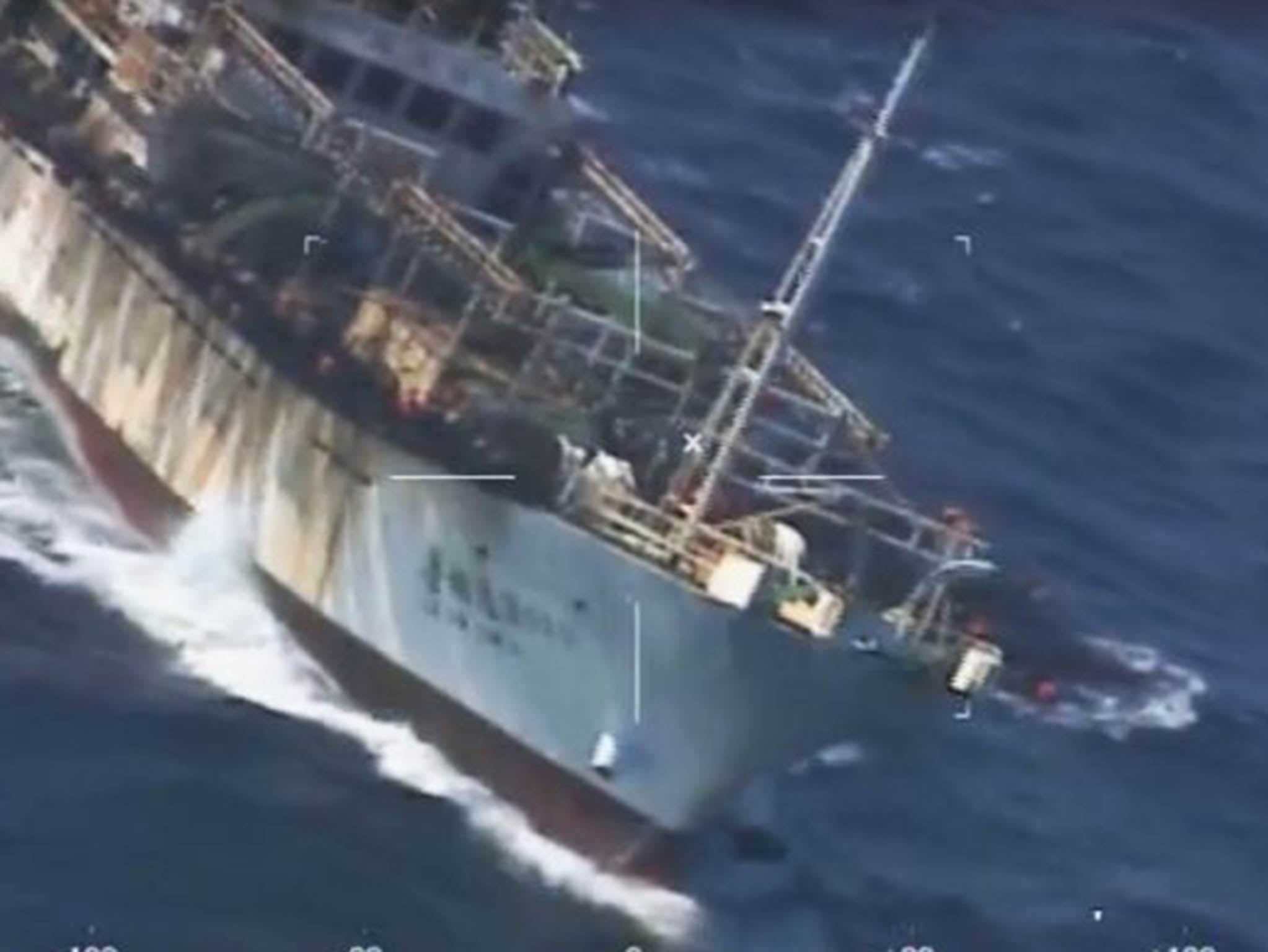 Still from a video posted in Prefectura Naval's website showing Chinese fishing boat Lu Yan Yuan Yu 010, sank by their coast guard vessel