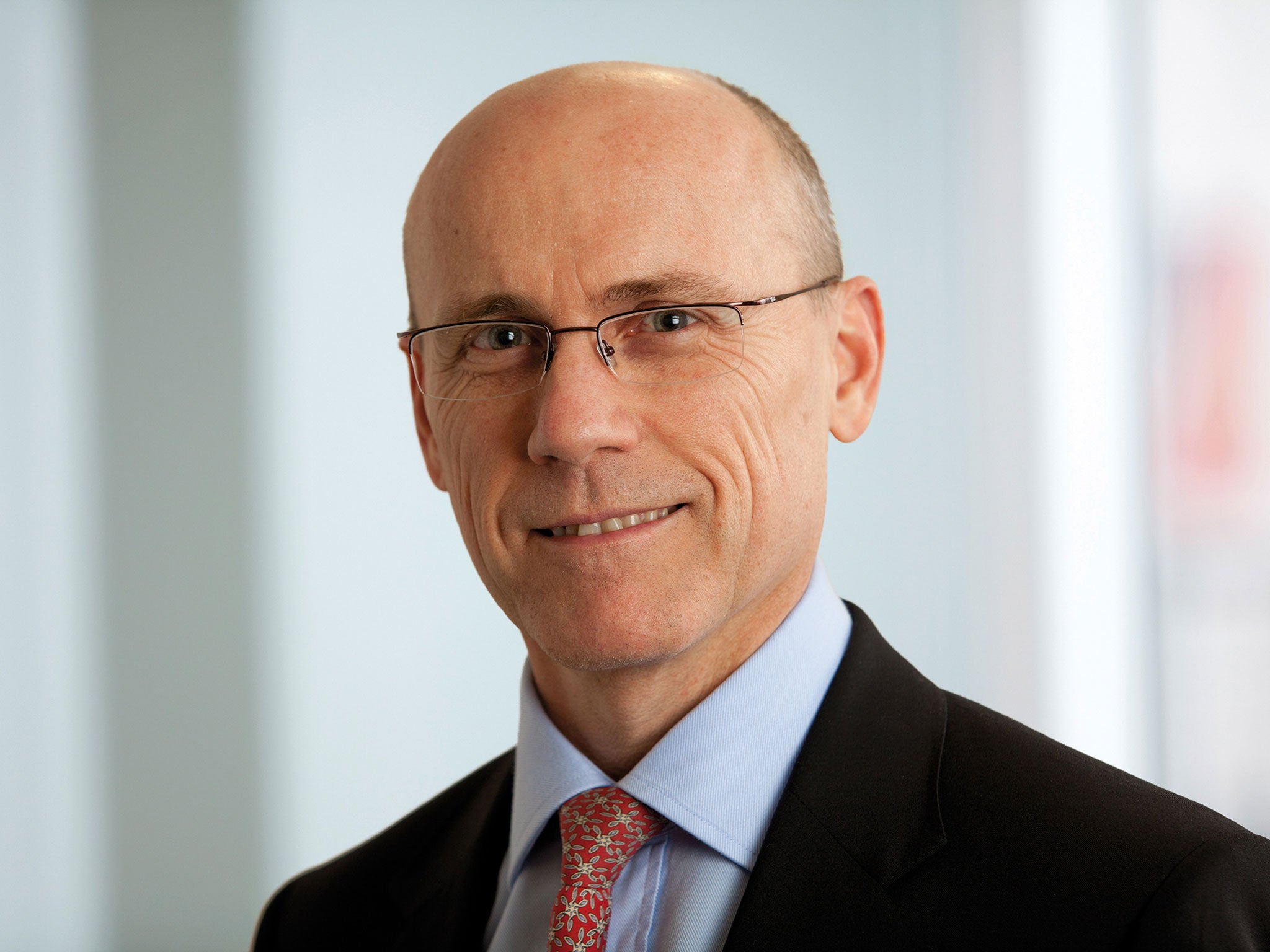 Ashley Almanza, chief executive of G4S, was handed a £956,000 bonus for the year to December 2015 and more than 1 million shares