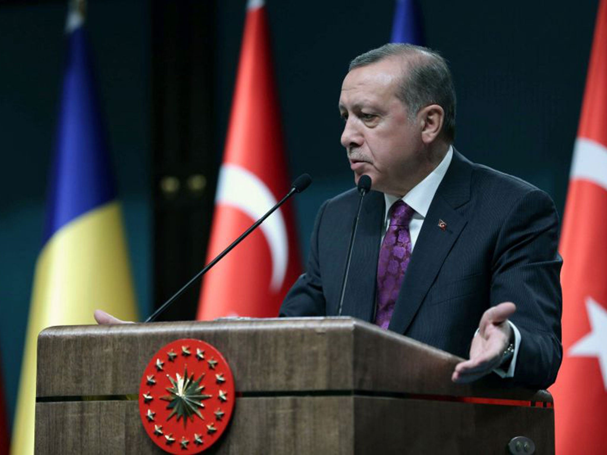 Recep Tayyip Erdogan claims there is no difference between Isis and the PKK